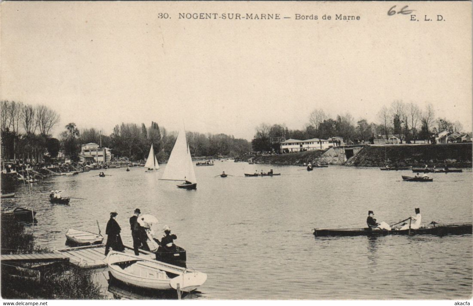 CPA NOGENT-sur-MARNE Bords de Marne (806916)