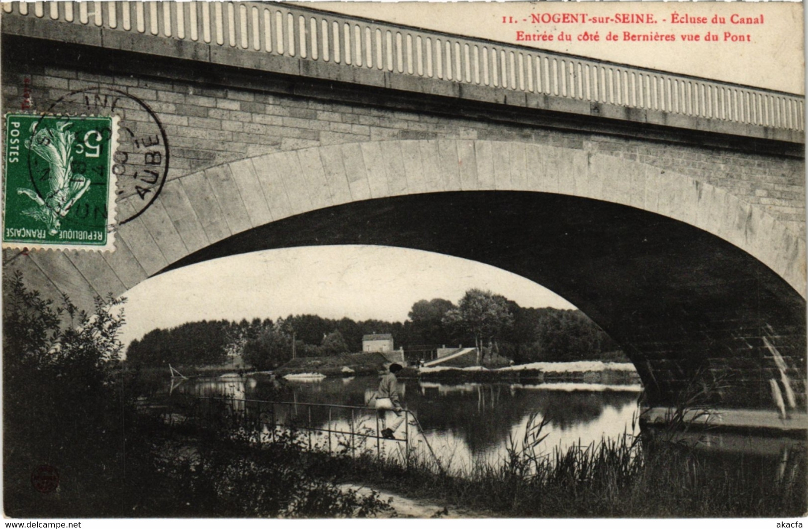 CPA NOGENT-sur-SEINE - Écluse du Canal (71247)