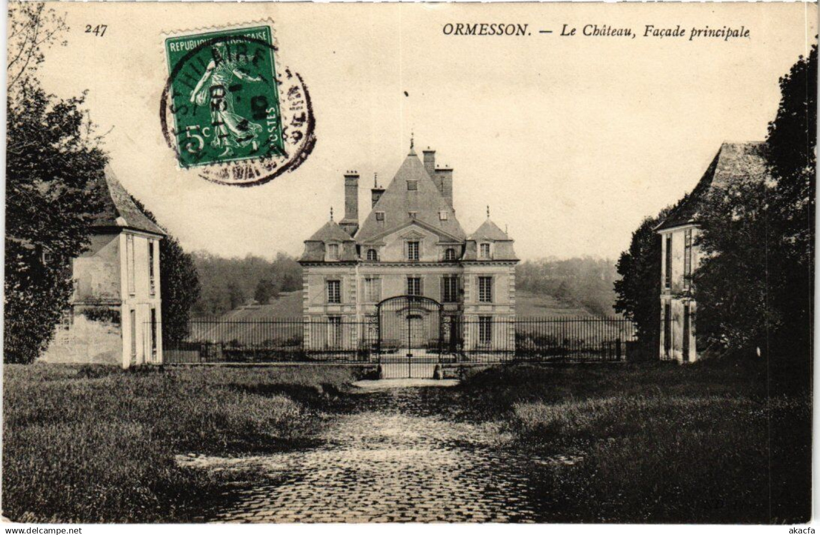 CPA ORMESSON-sur-MARNE Le Chateau - Facade Principale (1352551)