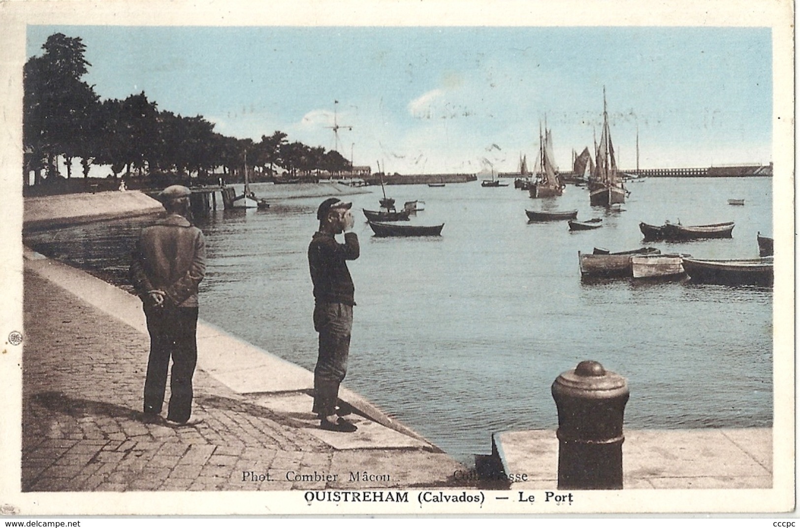 CPA Ouistreham Le Port