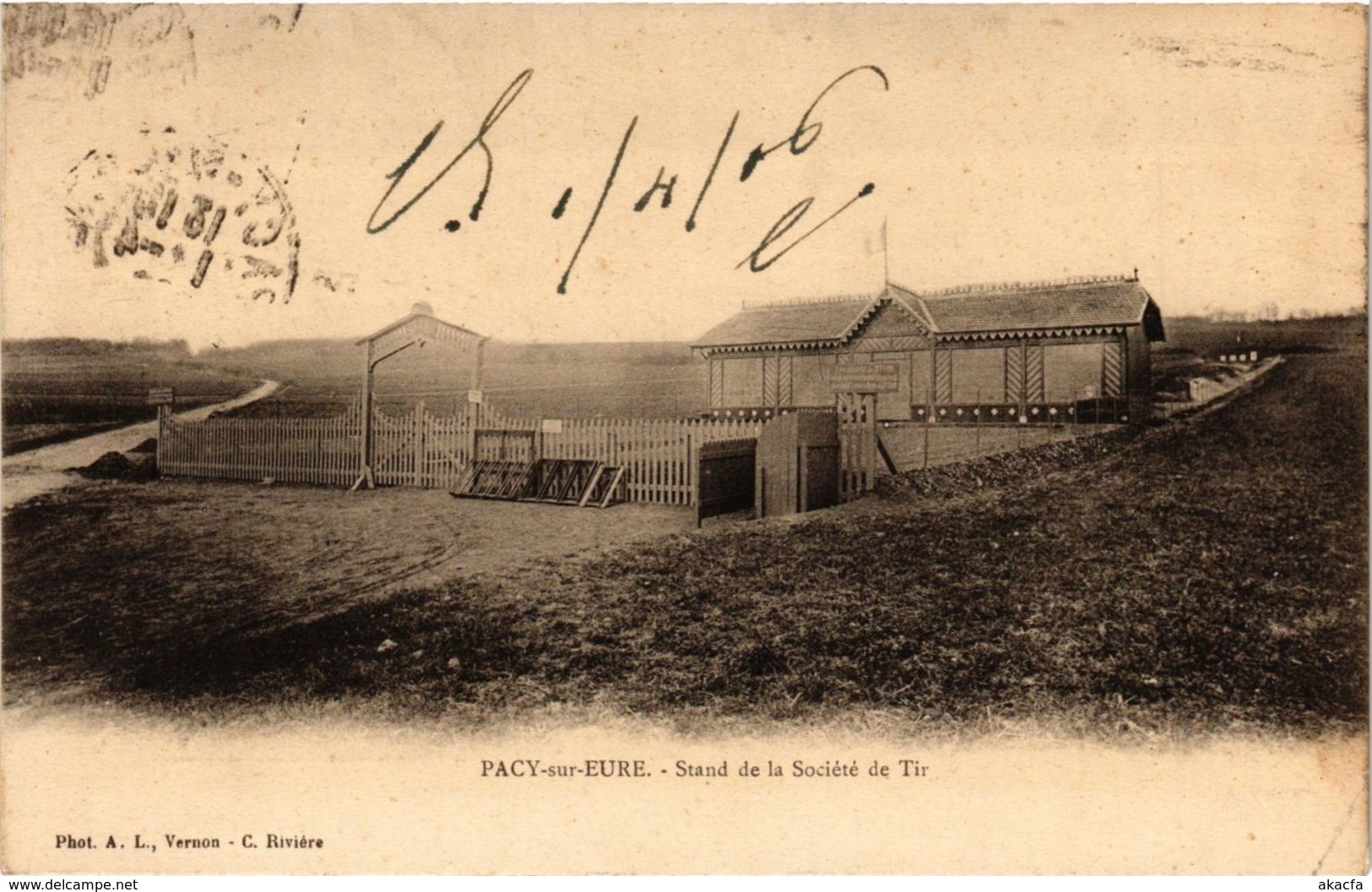 CPA PACY-sur-EURE - Stand de la Société de Tir (297089)