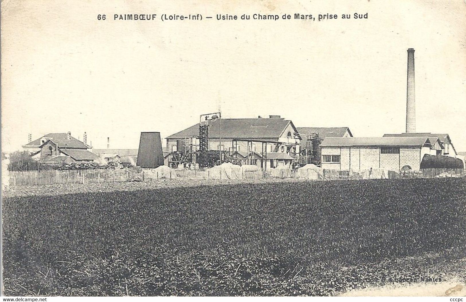 CPA Paimboeuf Usine du Champ de Mars prise au Sud