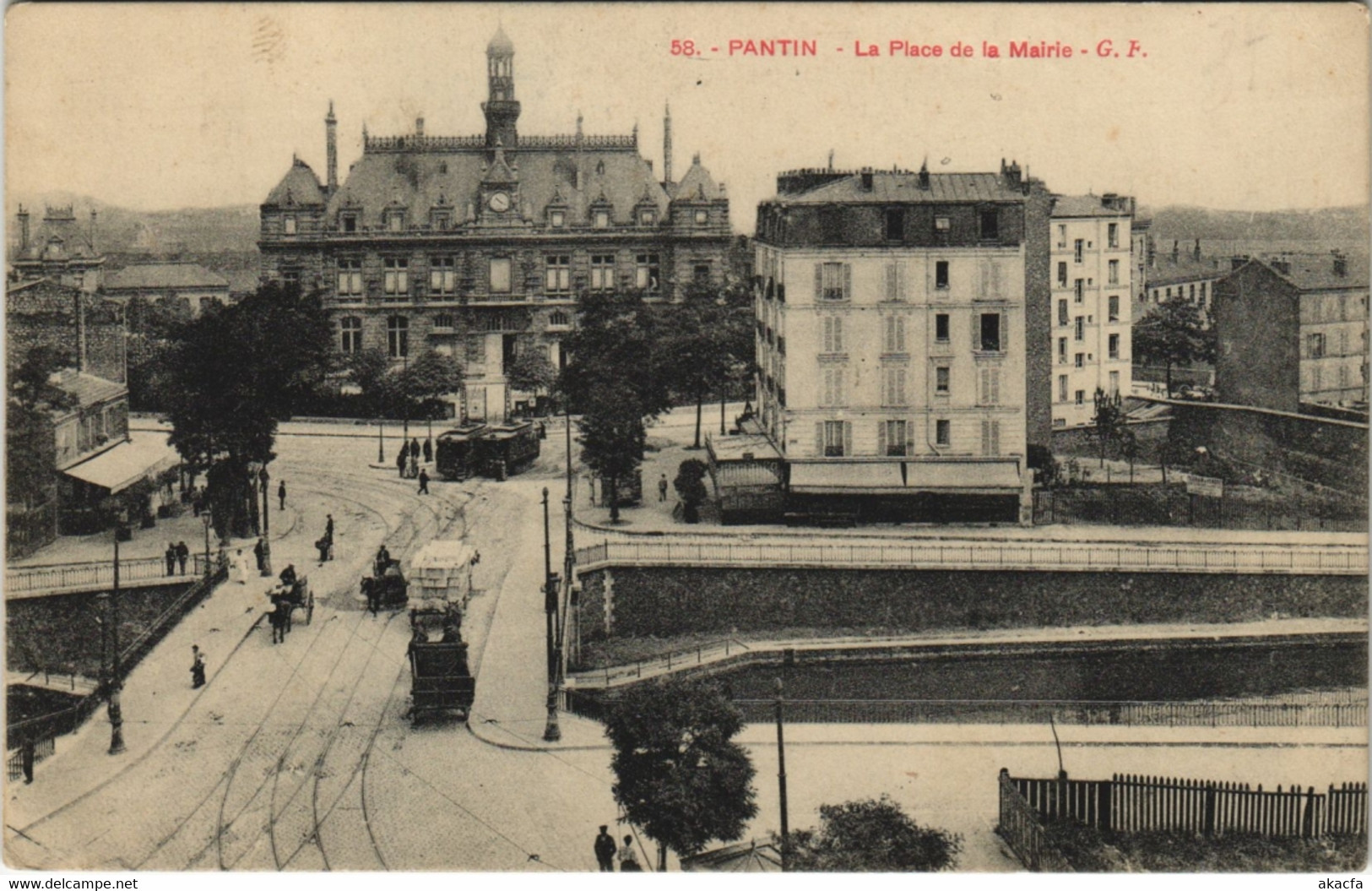 CPA PANTIN - La Place de la Mairie (123977)