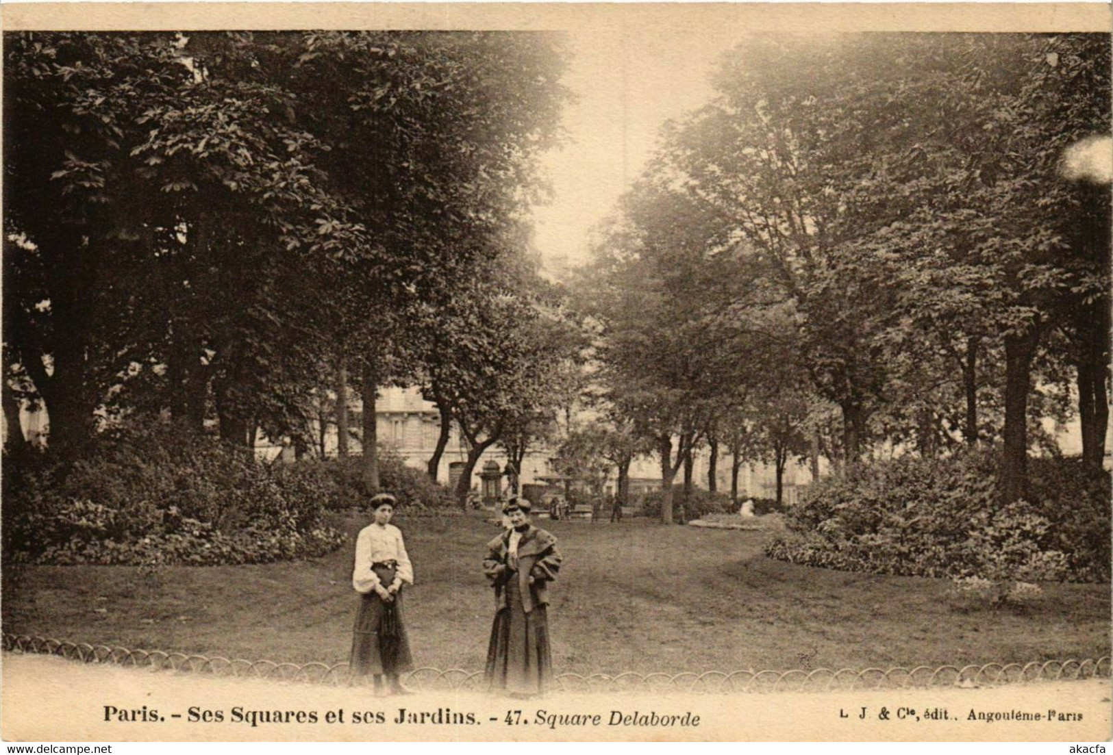 CPA PARIS Ses Squares et ses Jardins. 47. Square Delaborde (577628)