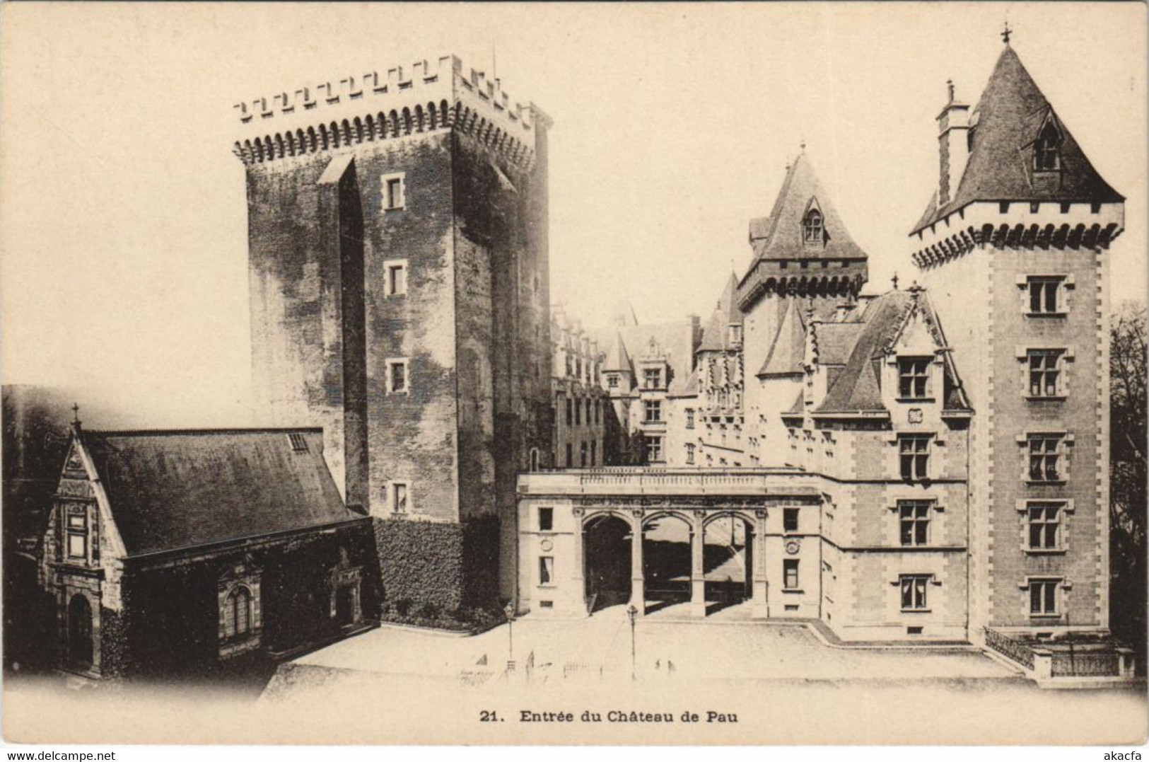 CPA PAU - Entrée du Chateau de PAU (126503)