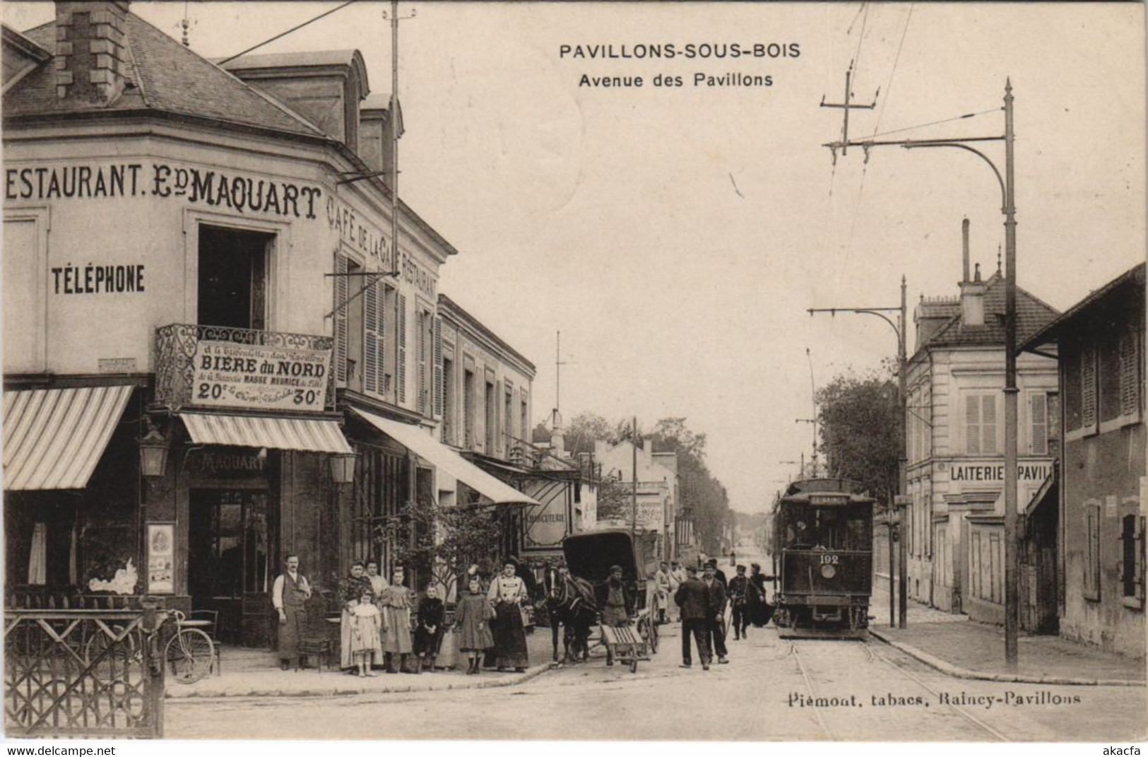 CPA PAVILLONS-sous-BOIS - Avenue des Pavillons (44689)