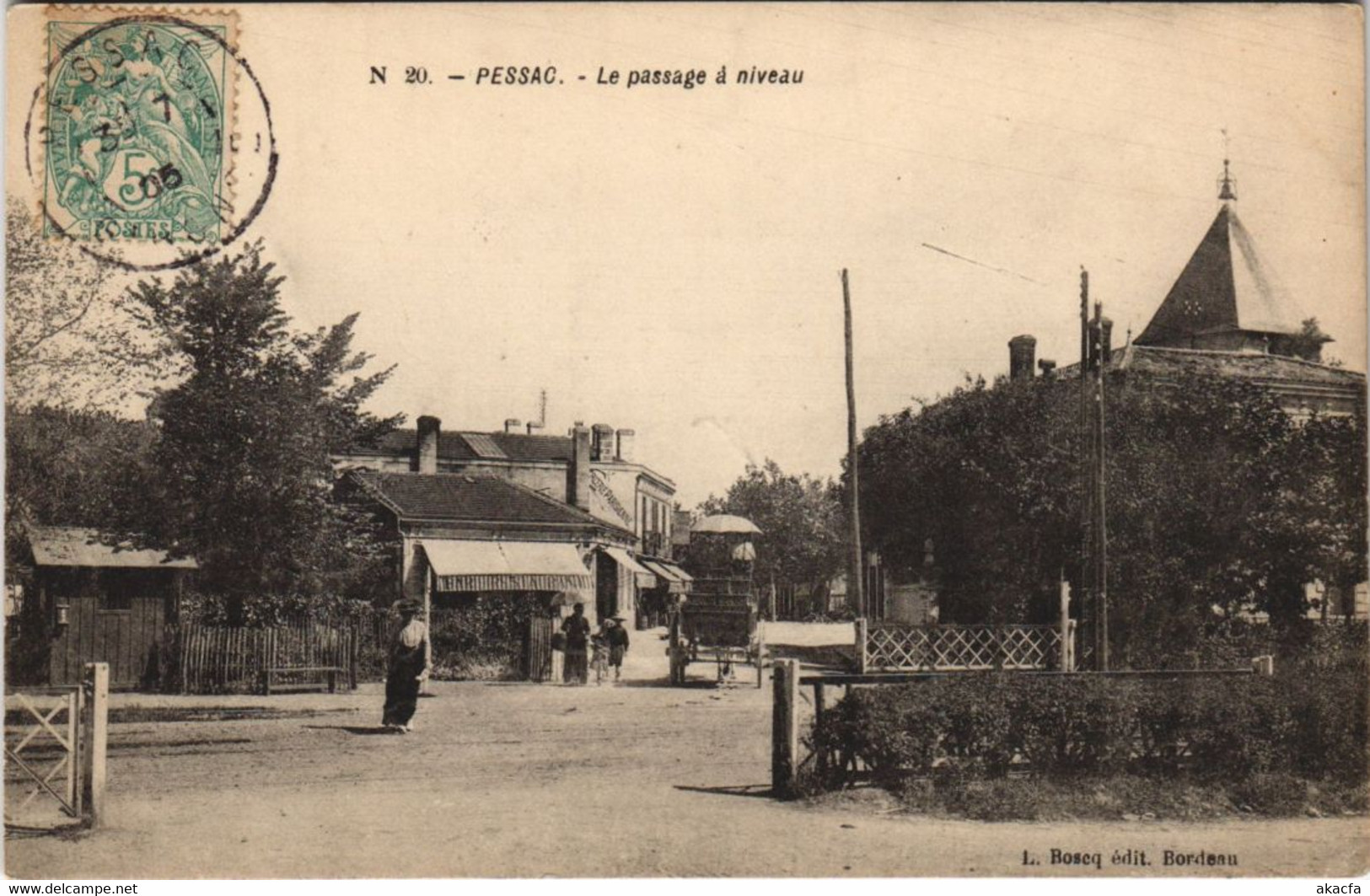 CPA PESSAC-Le Passage a niveau (28463)