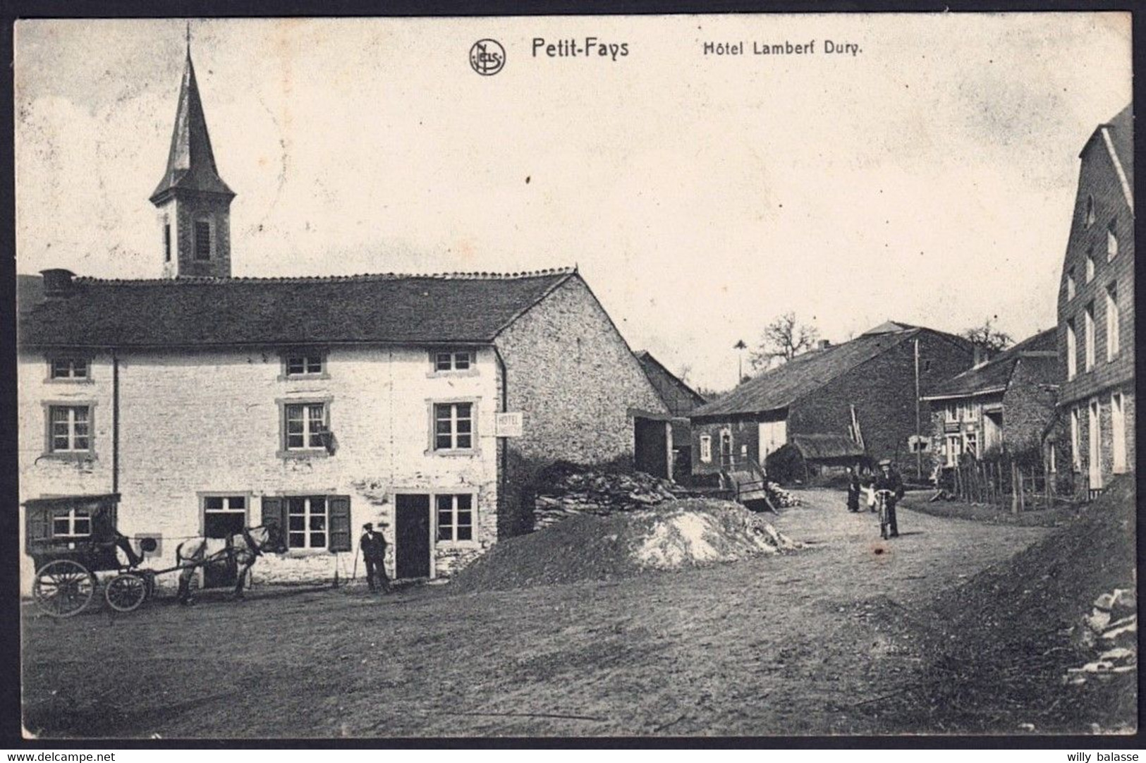 +++ CPA - PETIT FAYS - Bièvre - Hôtel Lambert Dury - Attelage //