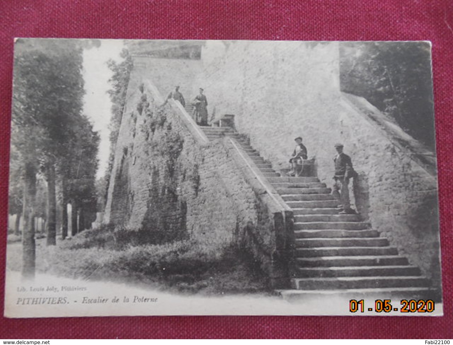 CPA - Pithiviers - Escalier de la Poterne