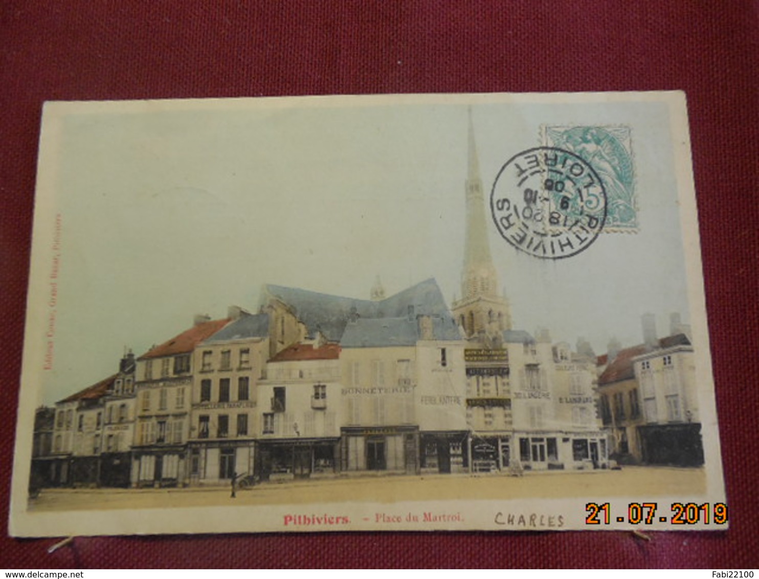 CPA - Pithiviers - Place du Martroi