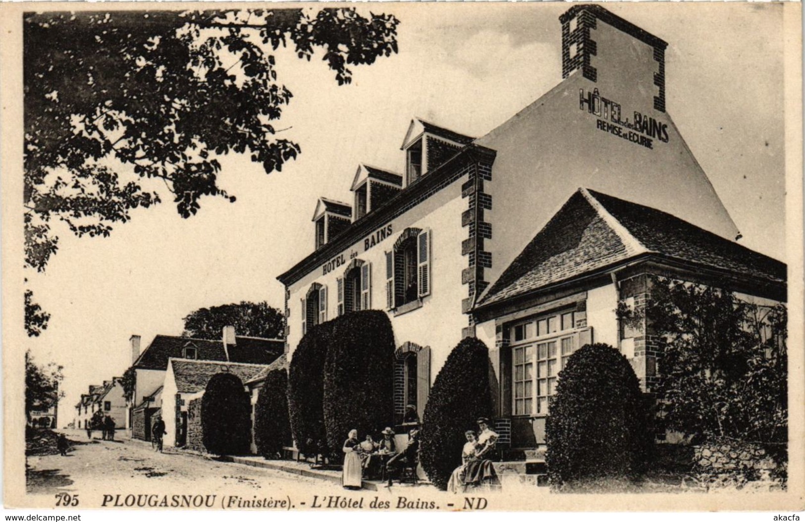 CPA Plougasnou - L'Hotel des Bains (1033286)