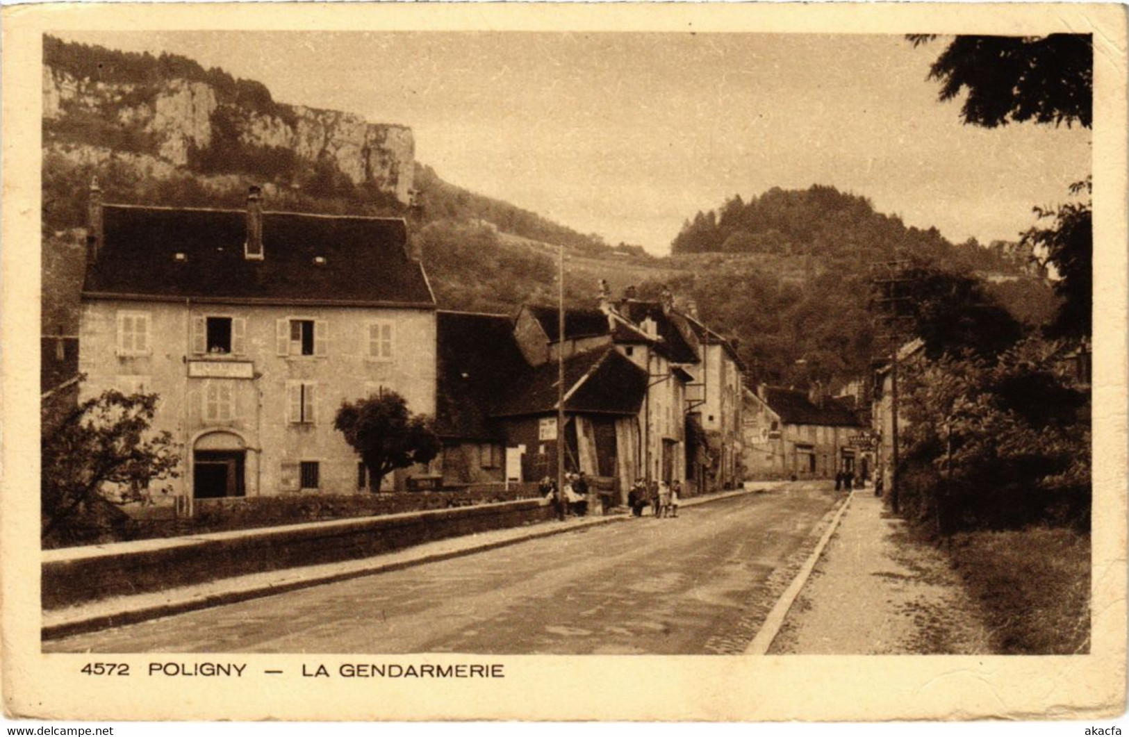 CPA Poligny- La Gendarmerie FRANCE (1043652)