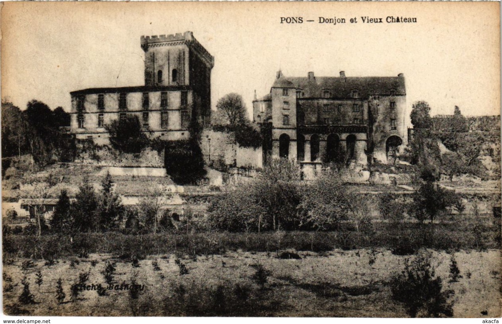 CPA PONS - Donjon et Vieux Chateau (104414)