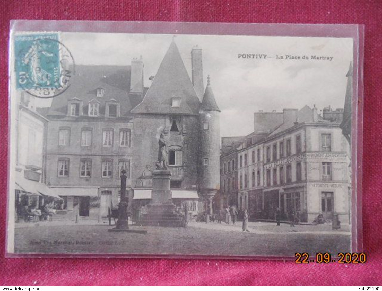 CPA - Pontivy - La Place du Martray