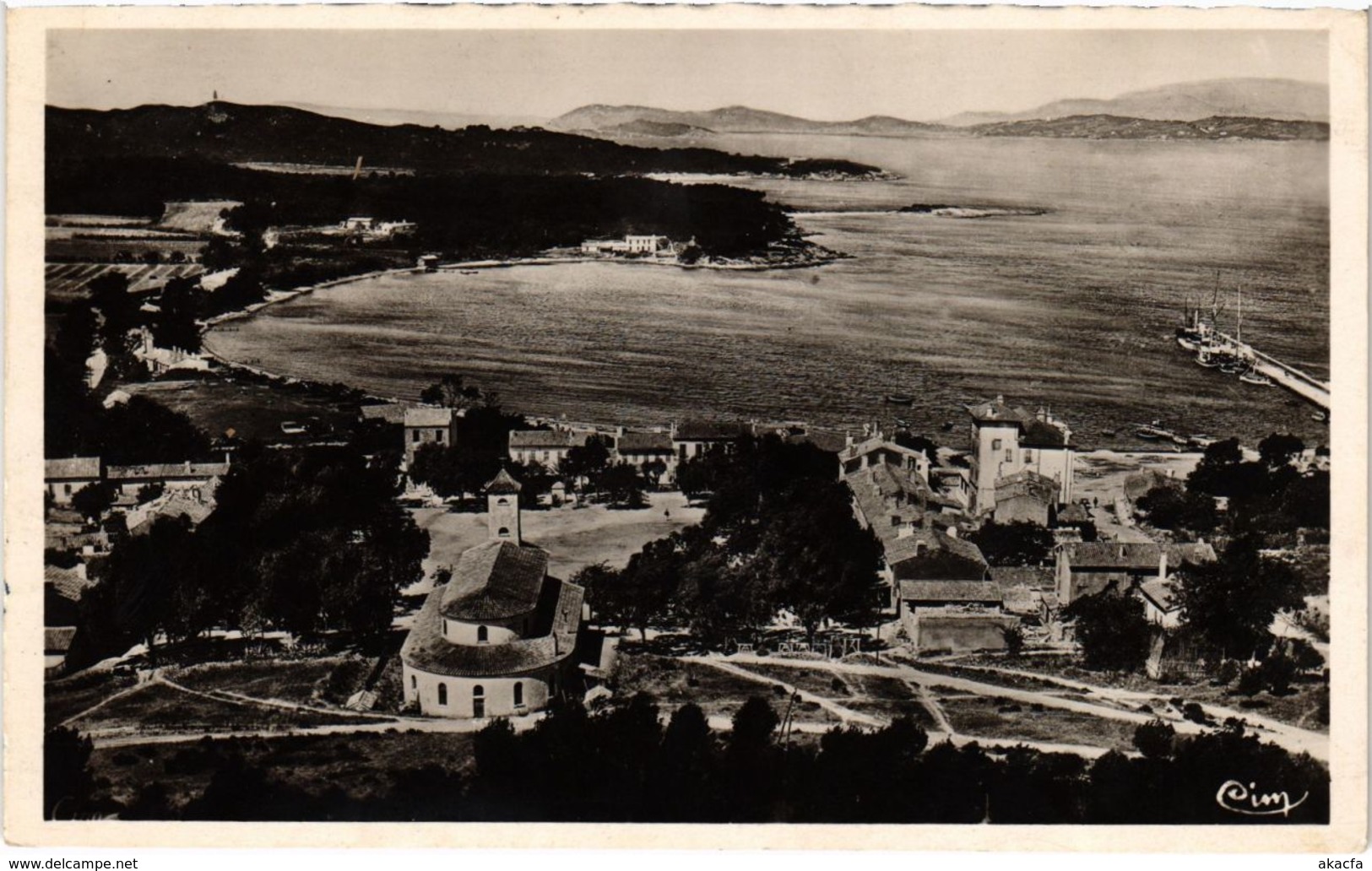 CPA PORQUEROLLES - Vue générale (106734)