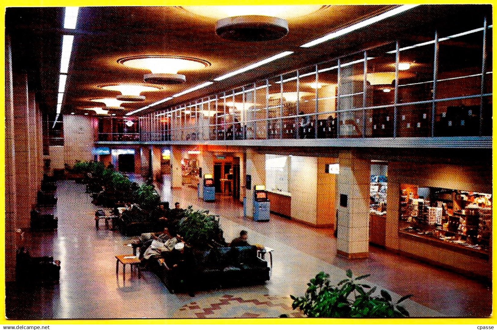 CPA Post Card USA Etats-Unis - SEATTLE - Washington WA - Interior of SEATTLE-TACOMA INTERNATIONAL AIRPORT