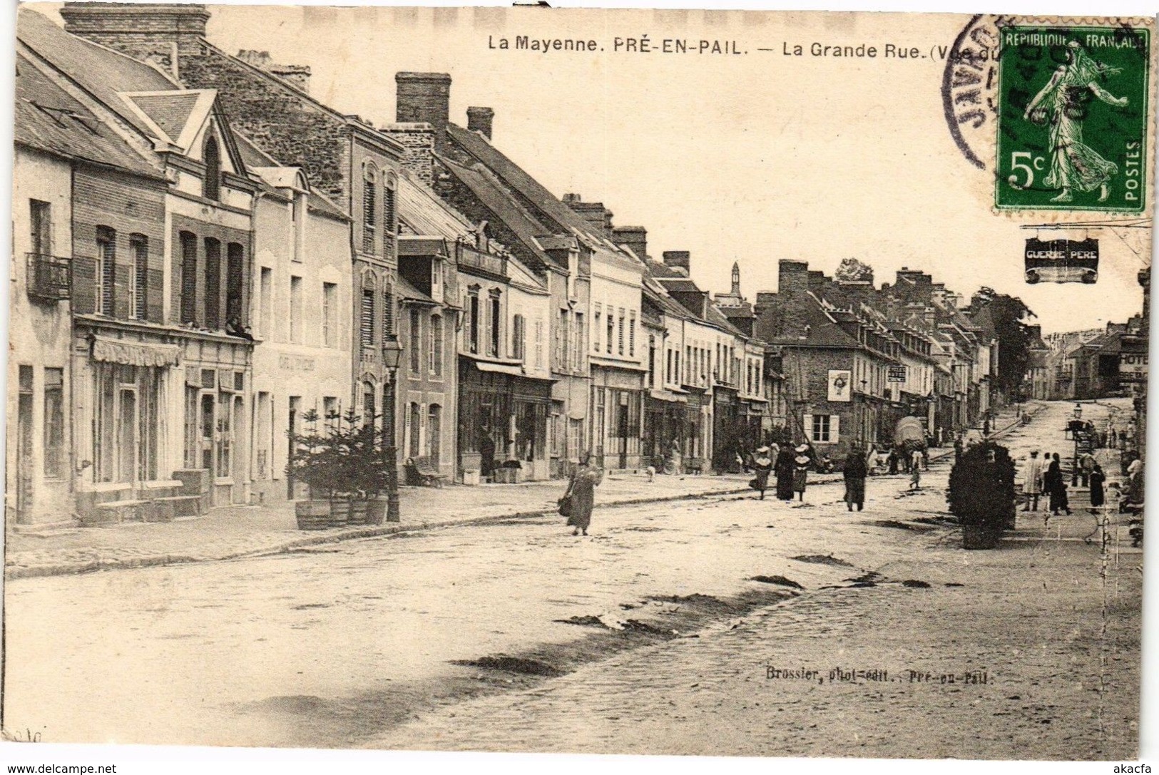 CPA PRÉ-en-PAIL -la-GRANDE Rue (192656)