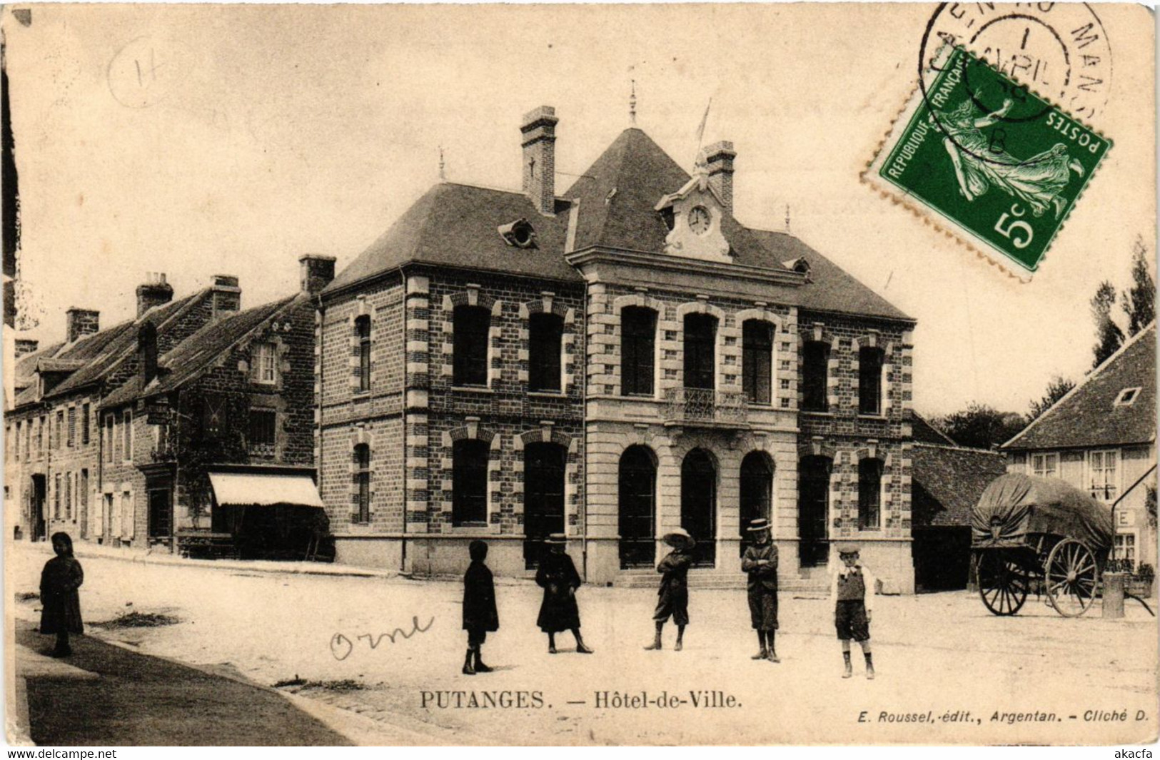 CPA PUTANGES - Hotel-de-VILLE (356483)