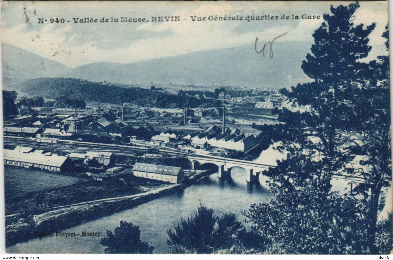 CPA REVIN - Vue générale quartier de la Gare (135567)