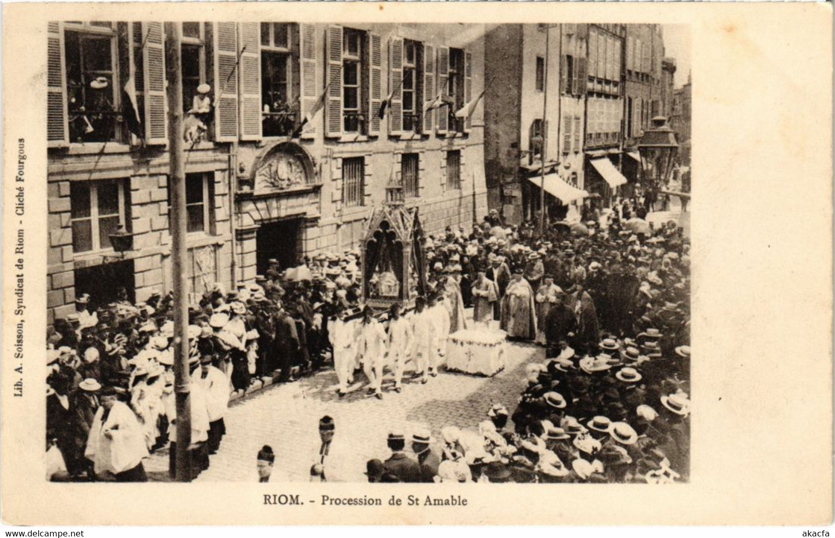 CPA RIOM - Procession de St-Amable (72698)