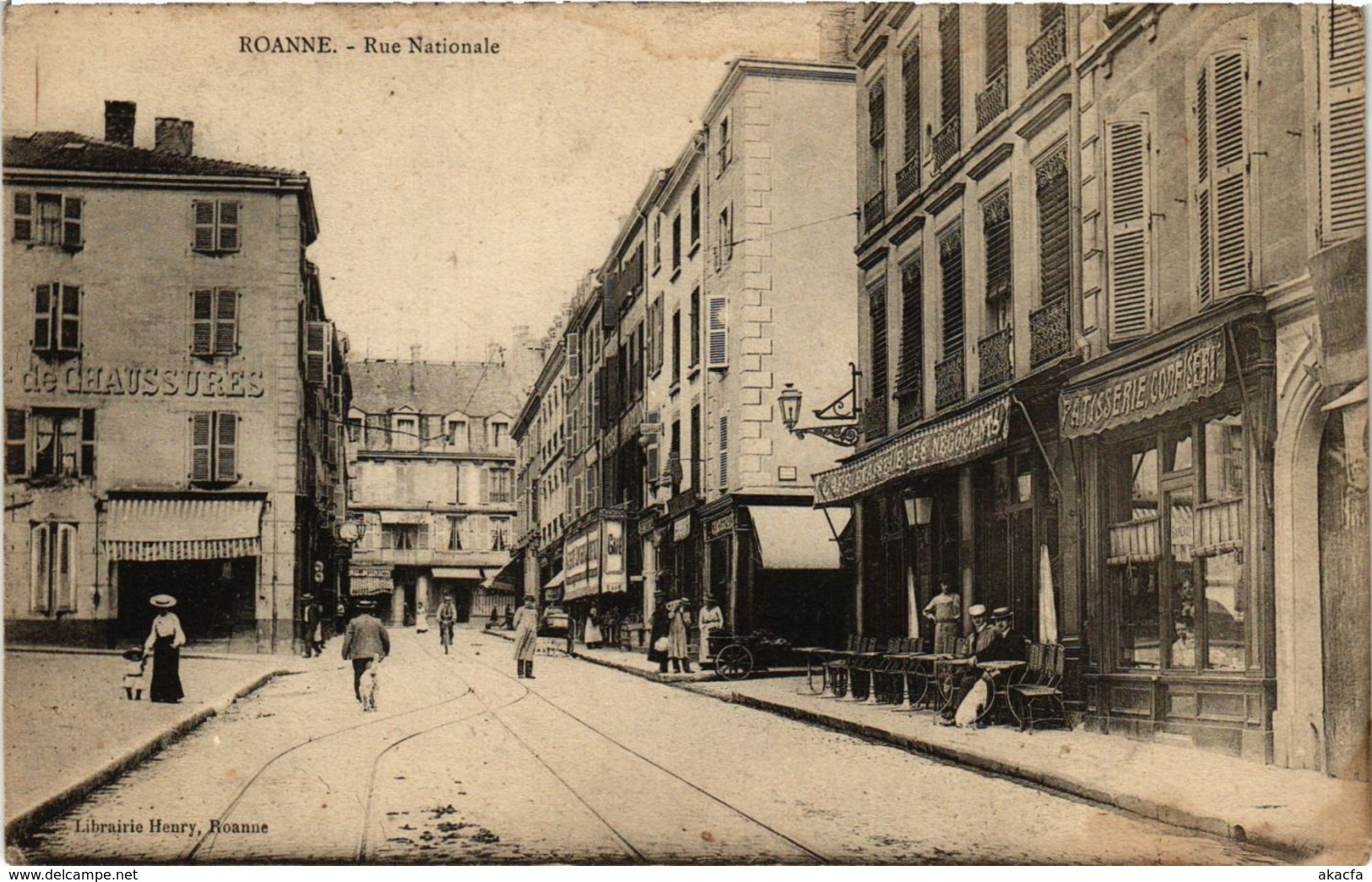 CPA ROANNE Rue Nationale (339502)