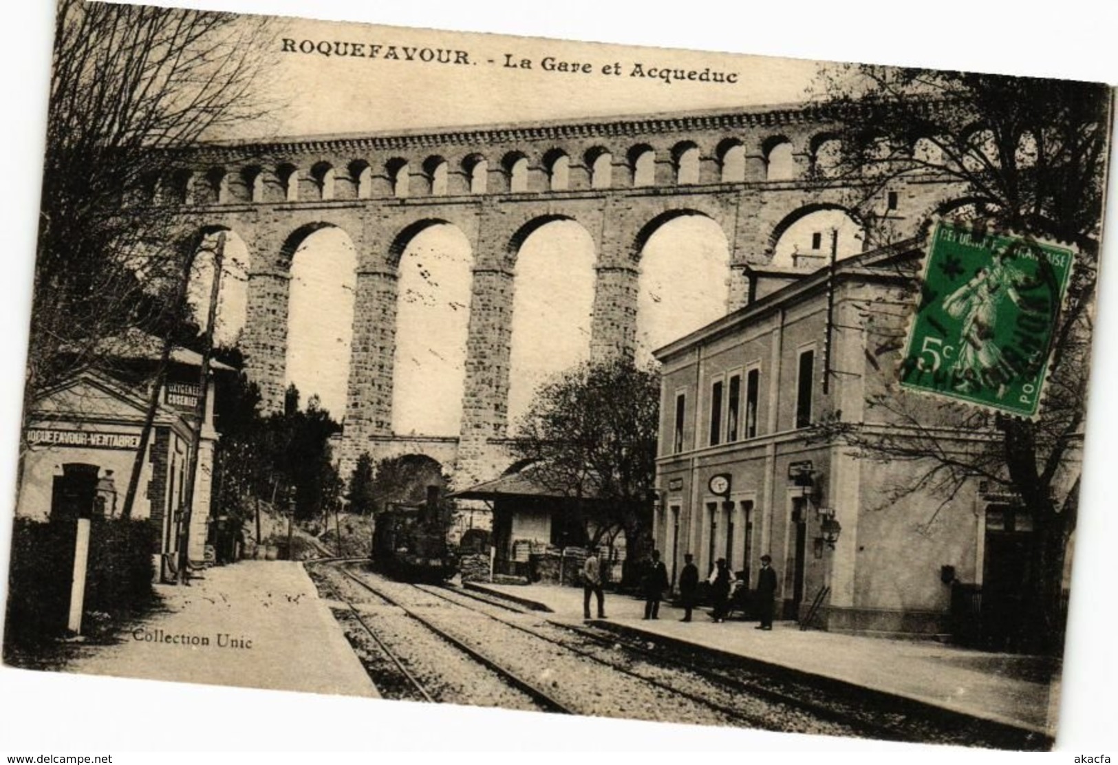 CPA ROQUEFAVOUR - La Gare et Acqueduc (211317)