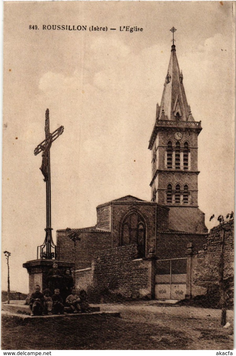 CPA Roussillon - L'Eglise FRANCE (961789)