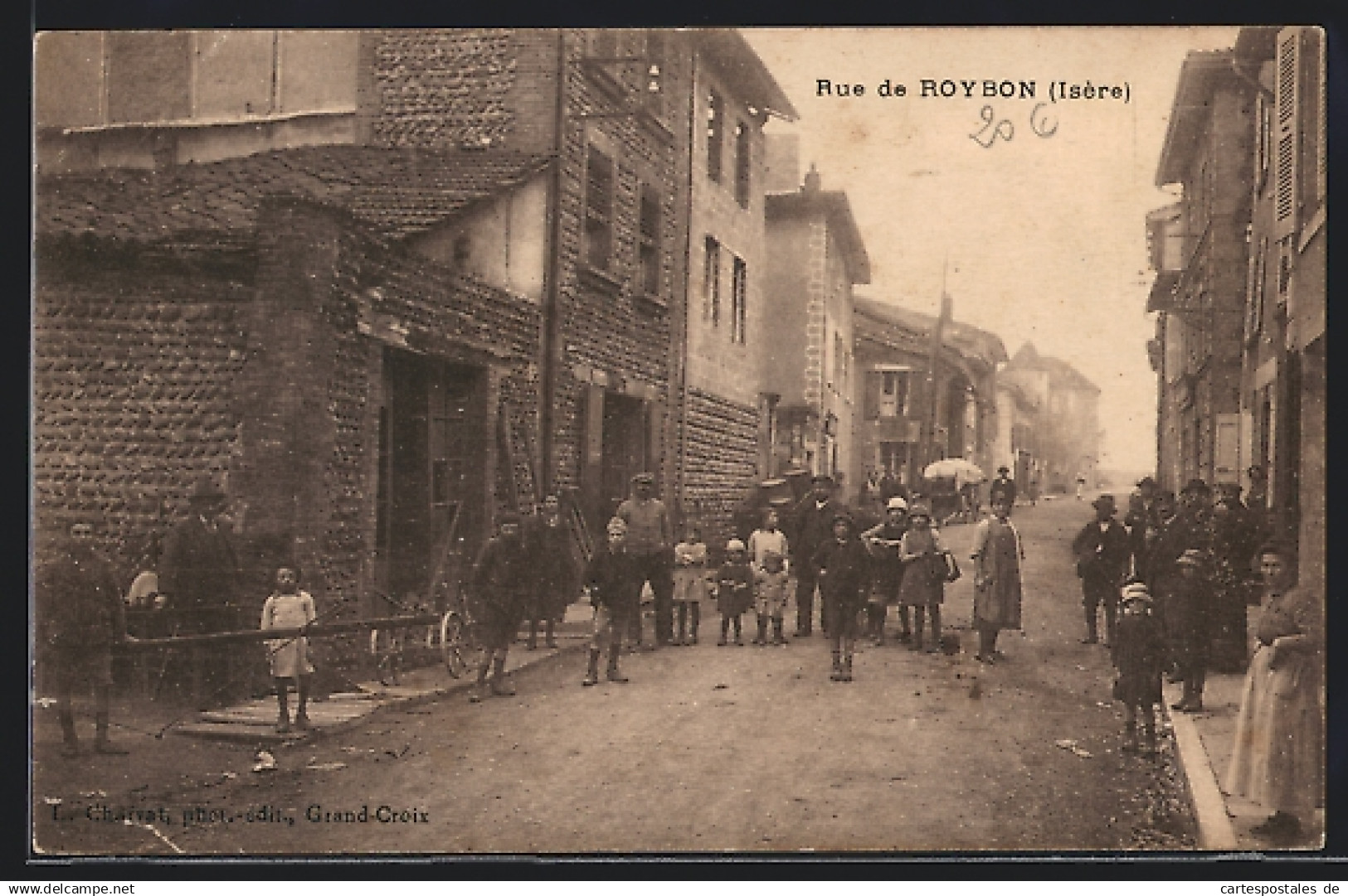 CPA Roybon, Rue de Roybon, vue de la rue