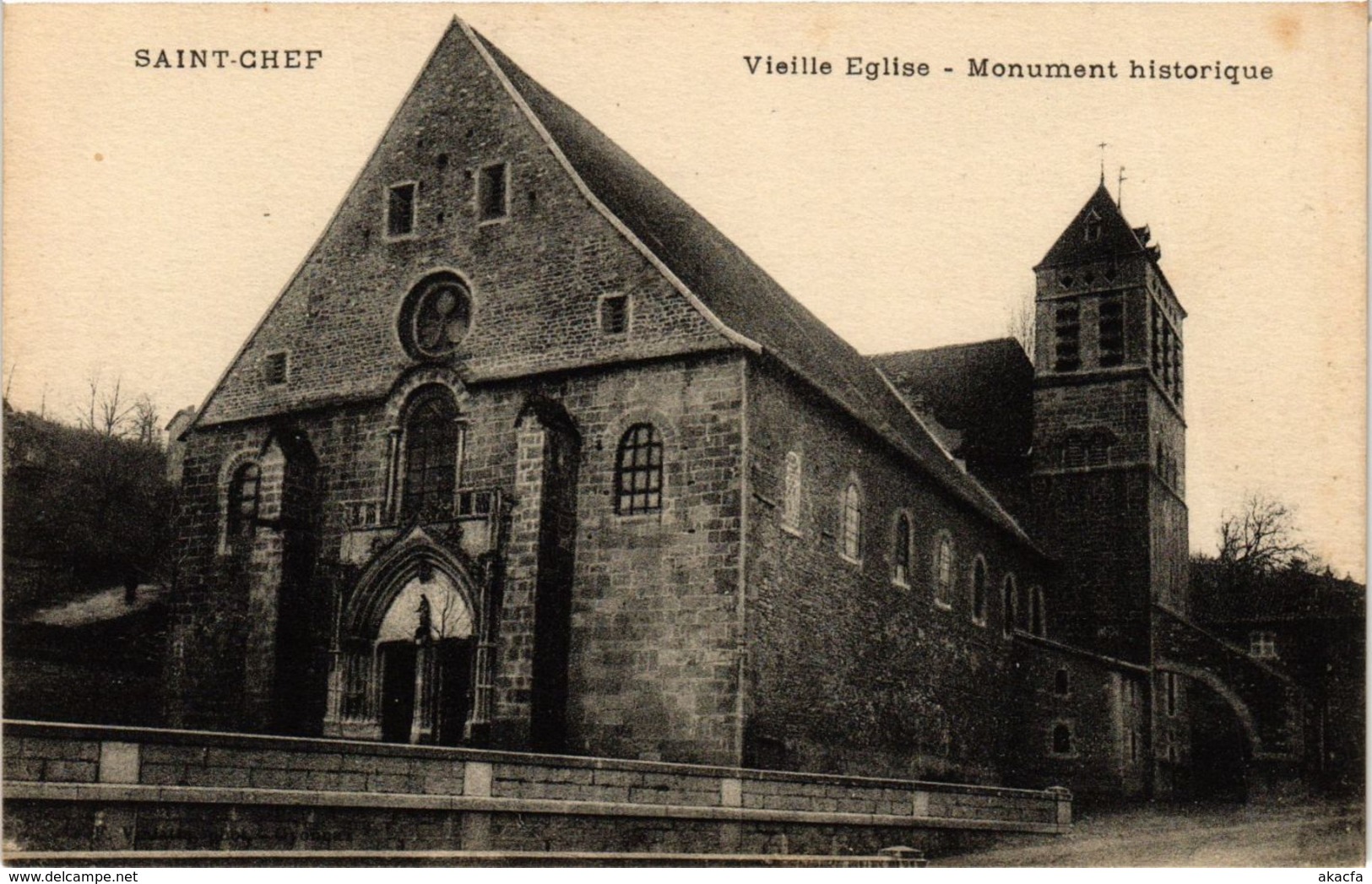 CPA Saint-Chef - Vieille Eglise - Monument Historique FRANCE (961799)