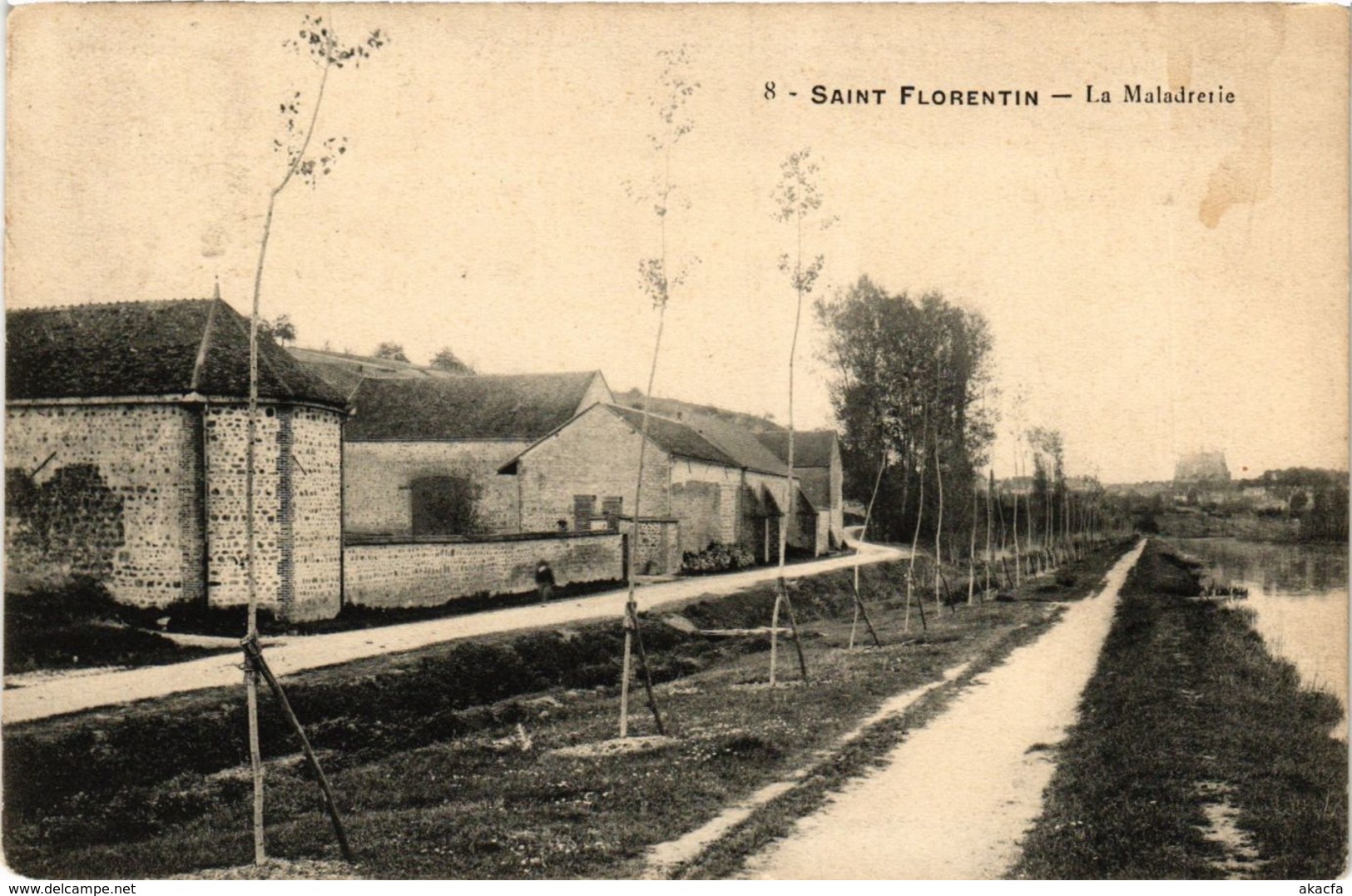 CPA Saint-Florentin - La Maladrerie FRANCE (960818)