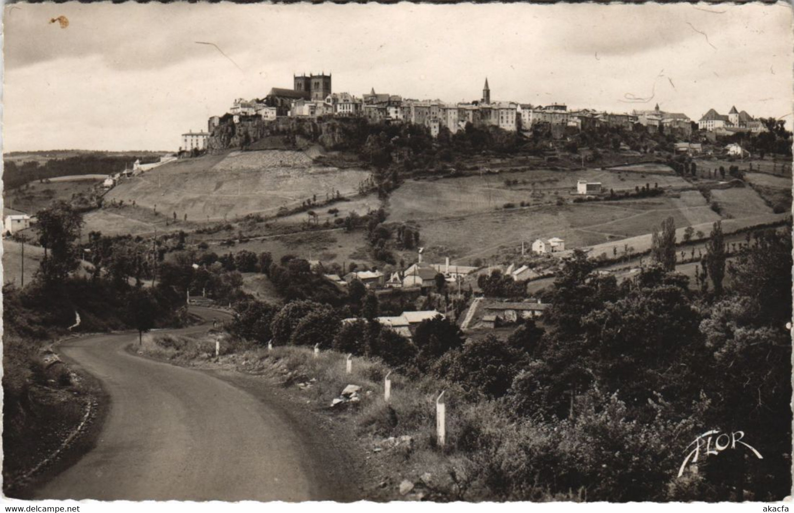 CPA Saint-Flour La Ville FRANCE (1054827)