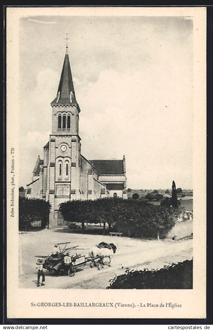 CPA Saint-Georges-les-Baillargeaux, la Place de l'Eglise