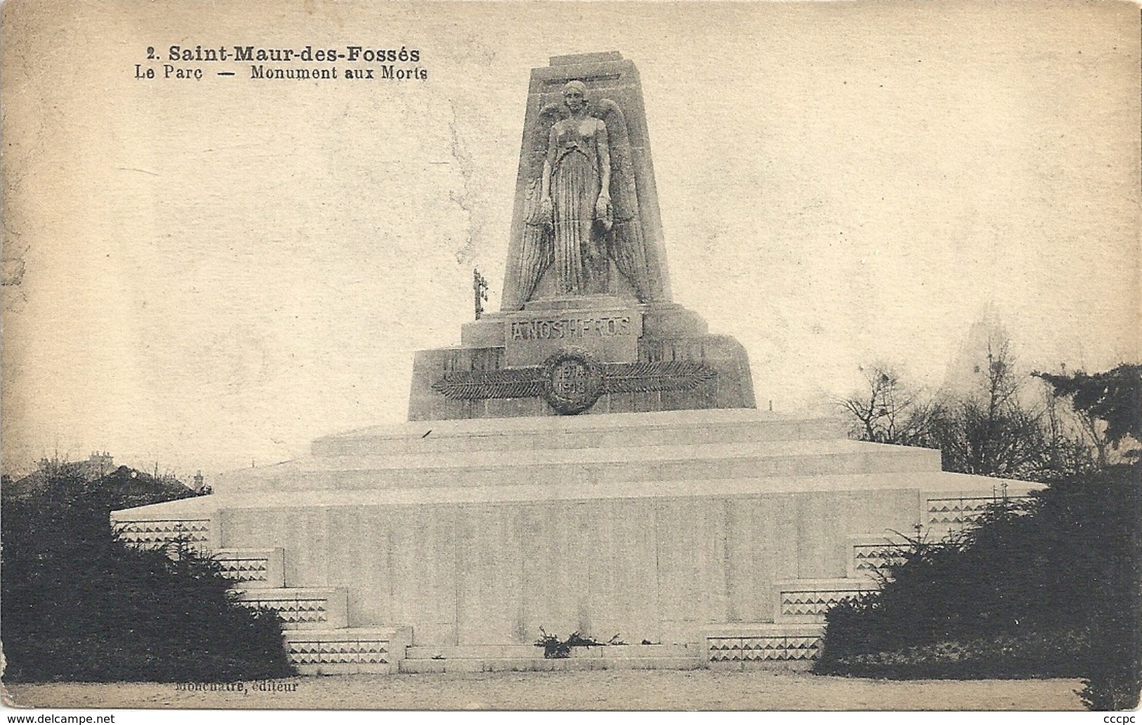 CPA Saint-Maur-des-Fossés Monuments aux Morts