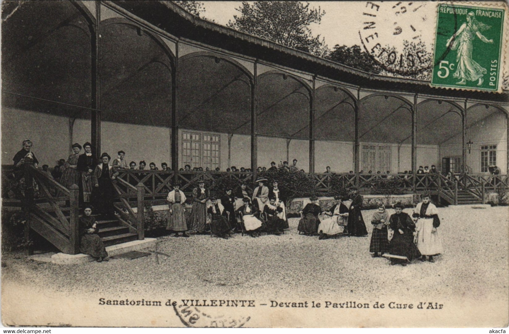 CPA Sanatorium de VILLEPINTE - devant la Pavilon de Cure d'Air (124271)