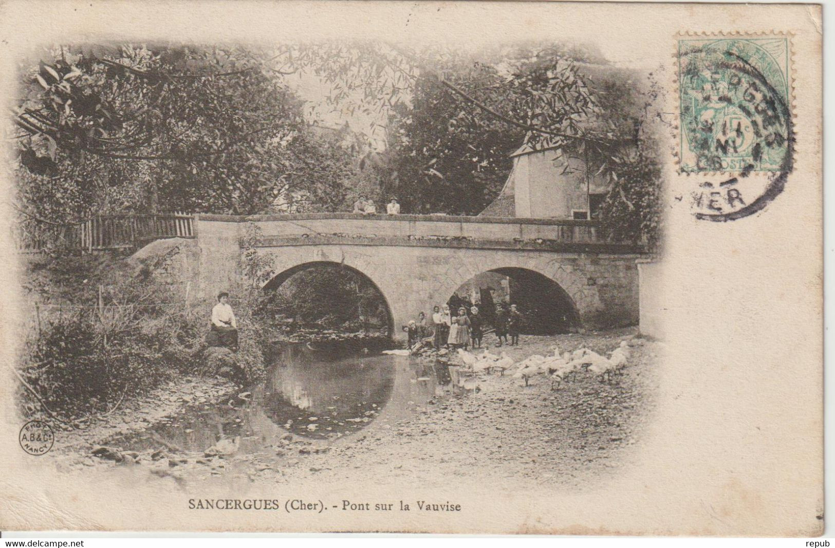 CPA Sancergues pont sur la Vauvise