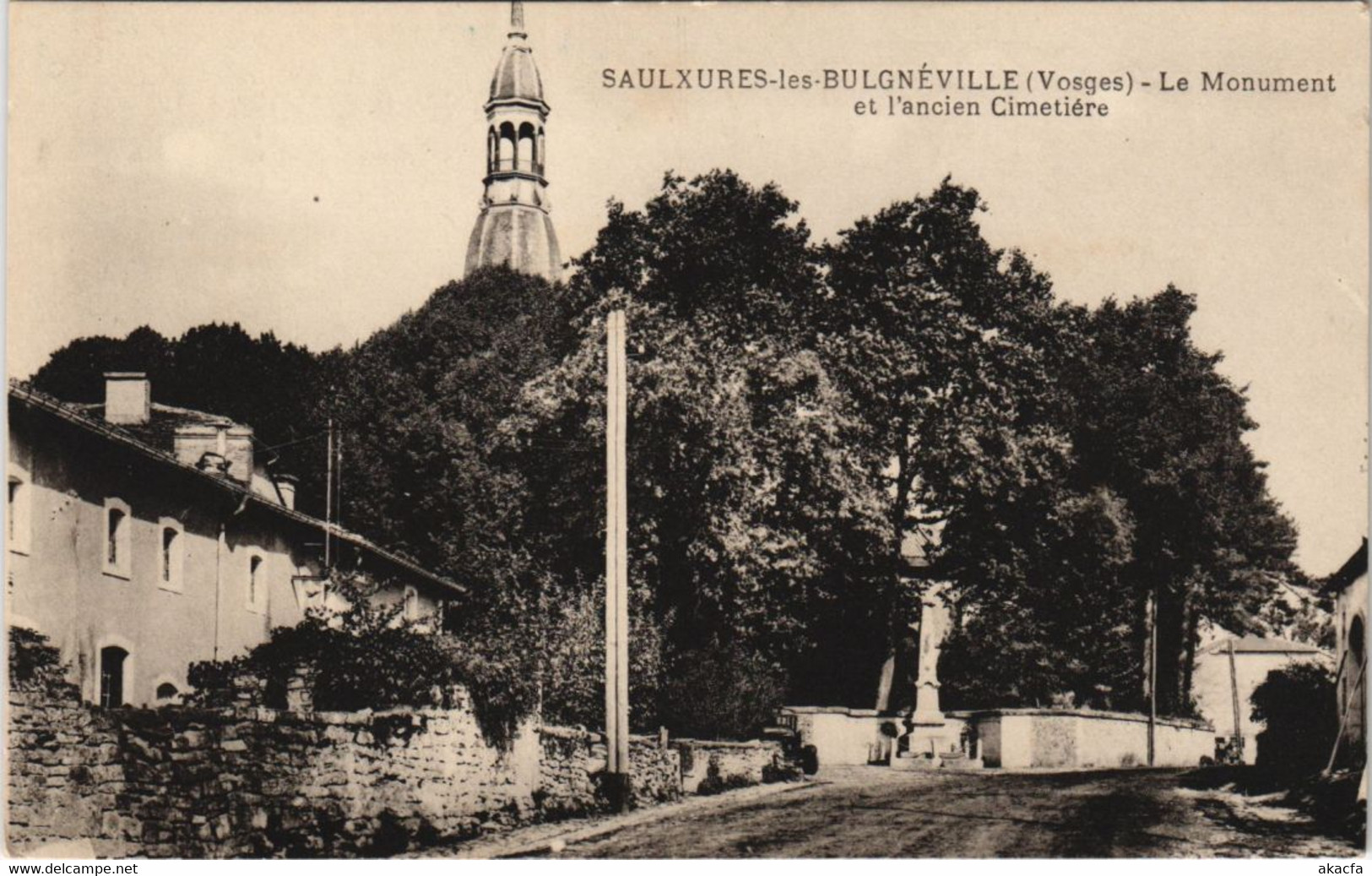 CPA SAULXURES-les-BULGNÉVILLE - Le monument (119911)