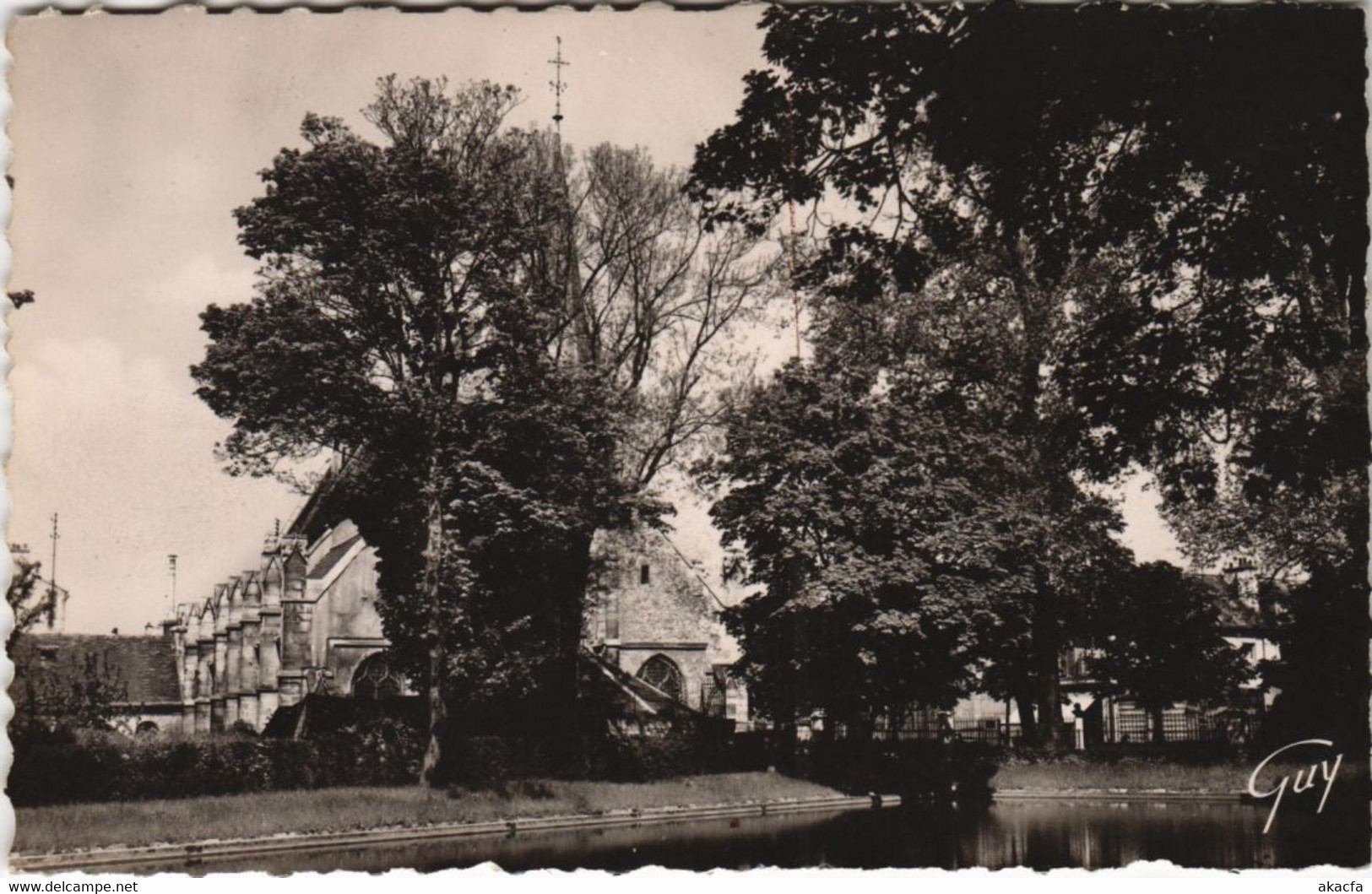 CPA SCEAUX - L'Eglise de SCEAUX (XVIIe siécle) vue du parc (44361)