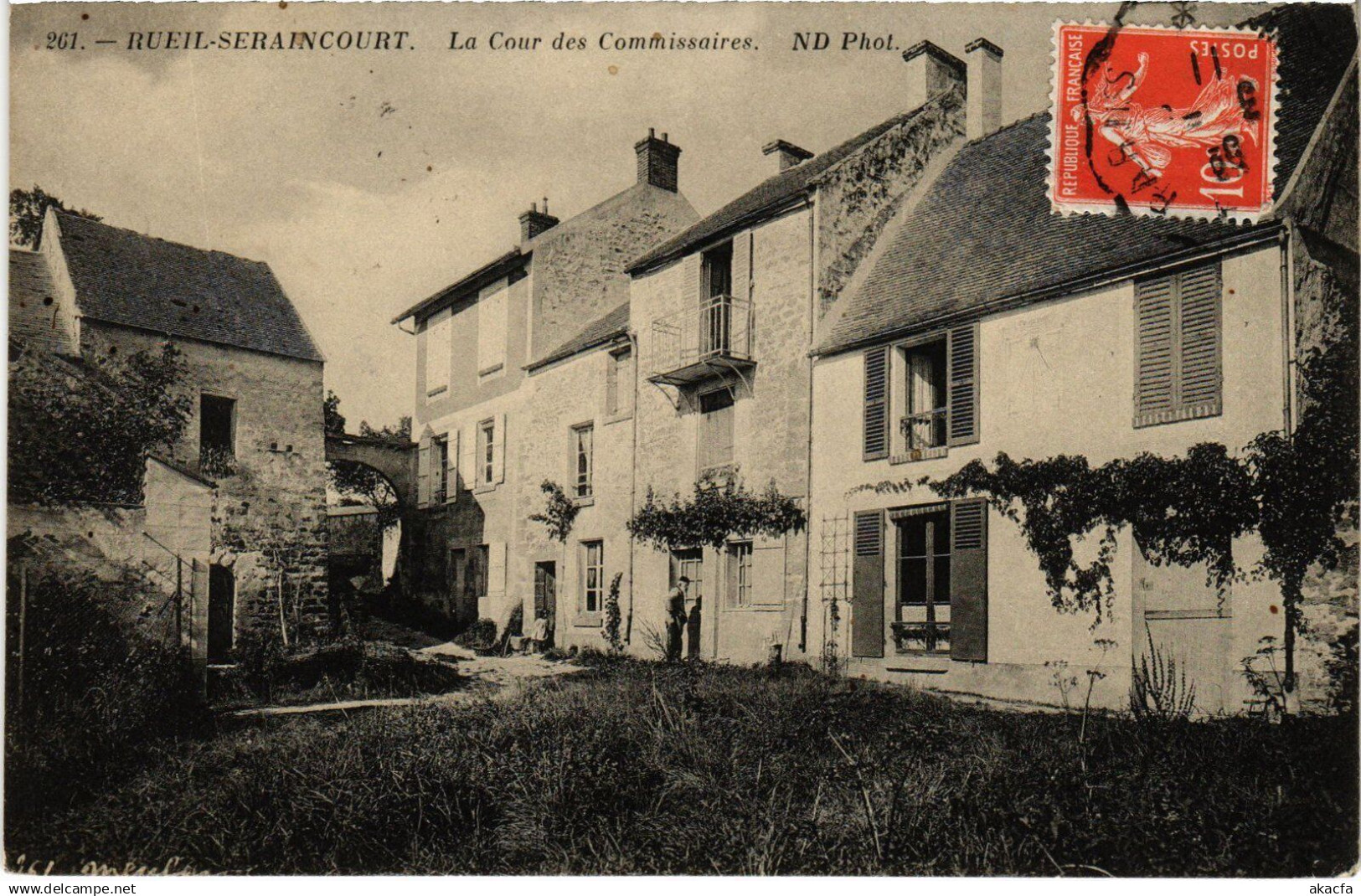 CPA Seraincourt La Cour des Commissaires FRANCE (1330014)