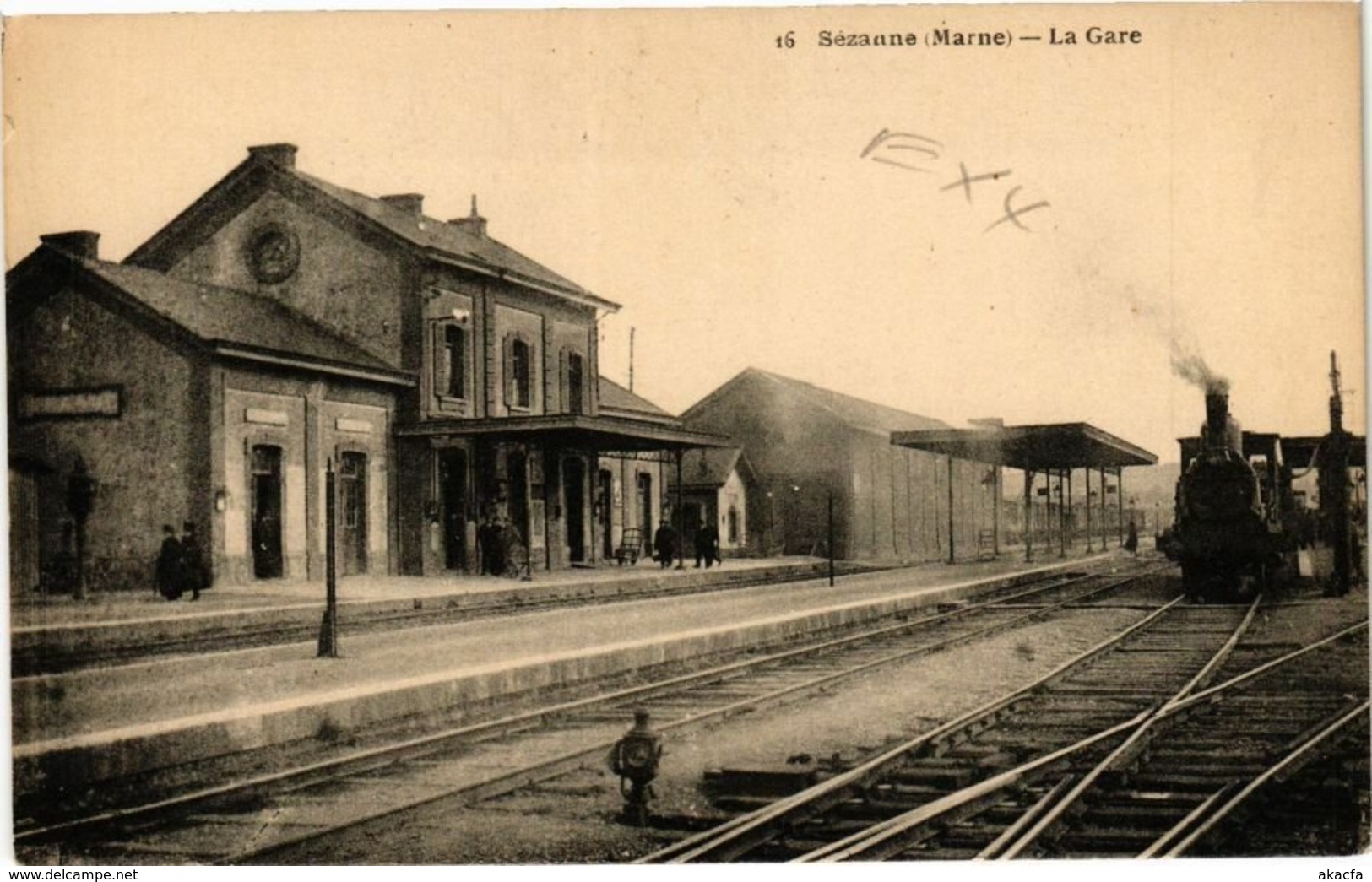 CPA SEZANNE - La Gare (211341)