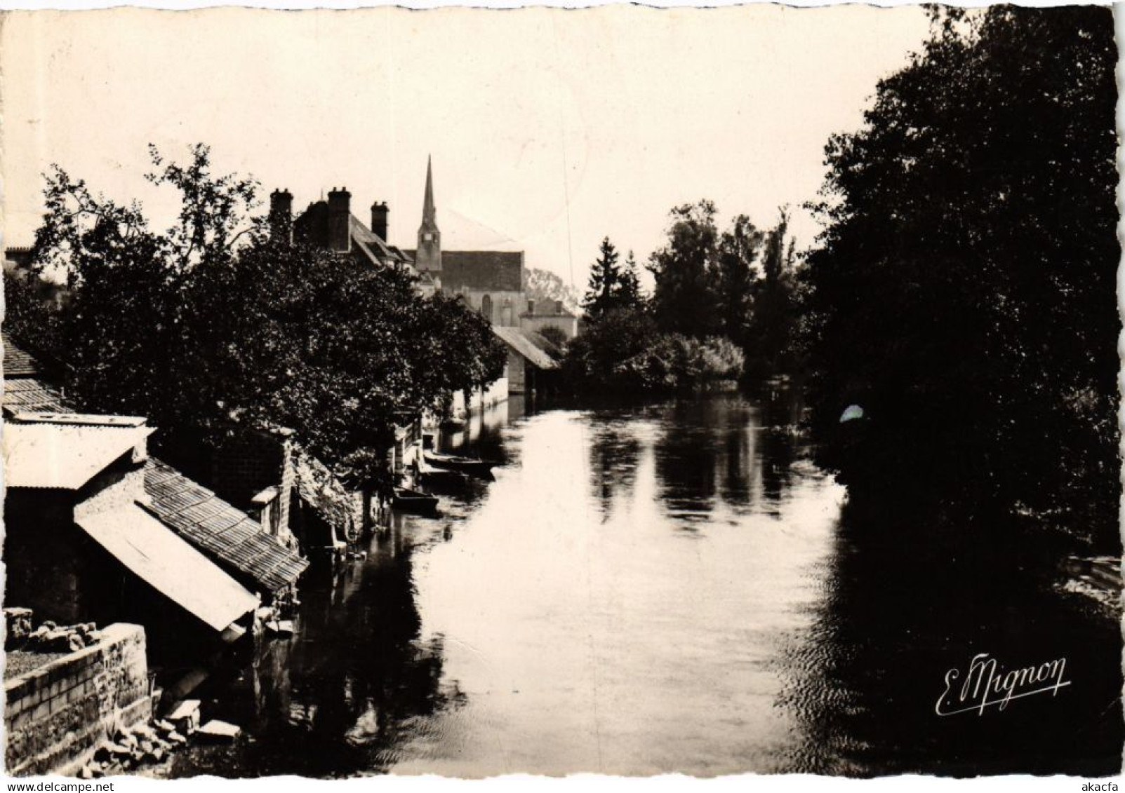 CPA Souppes sur Loing Les bords du Loing (1268091)