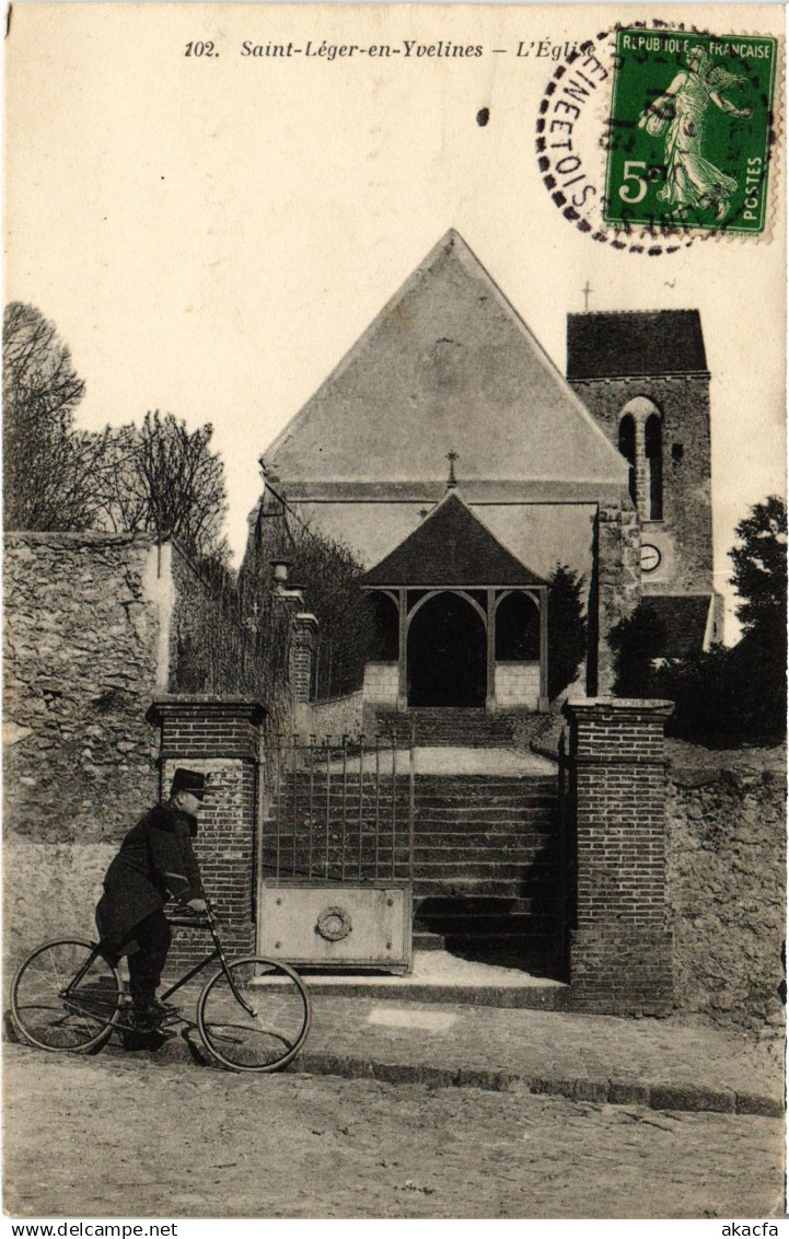 CPA St Leger en Yvelines Eglise (1449819)