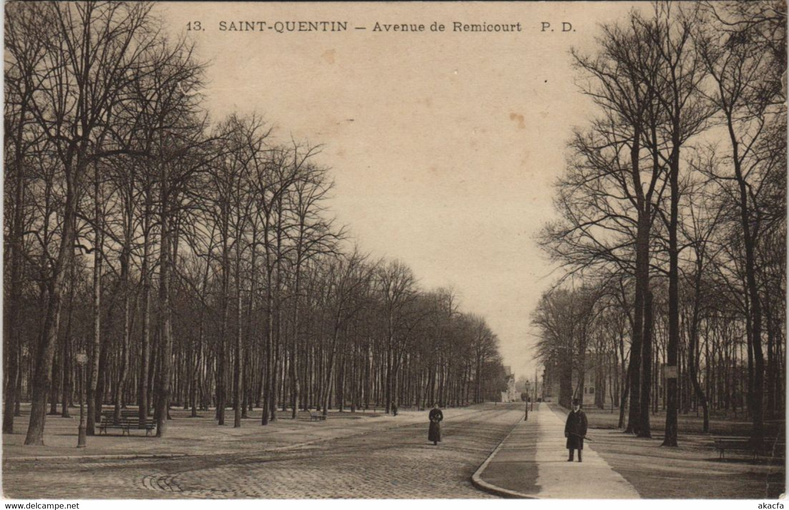 CPA St-QUENTIN Avenue de Remicourt (152152)