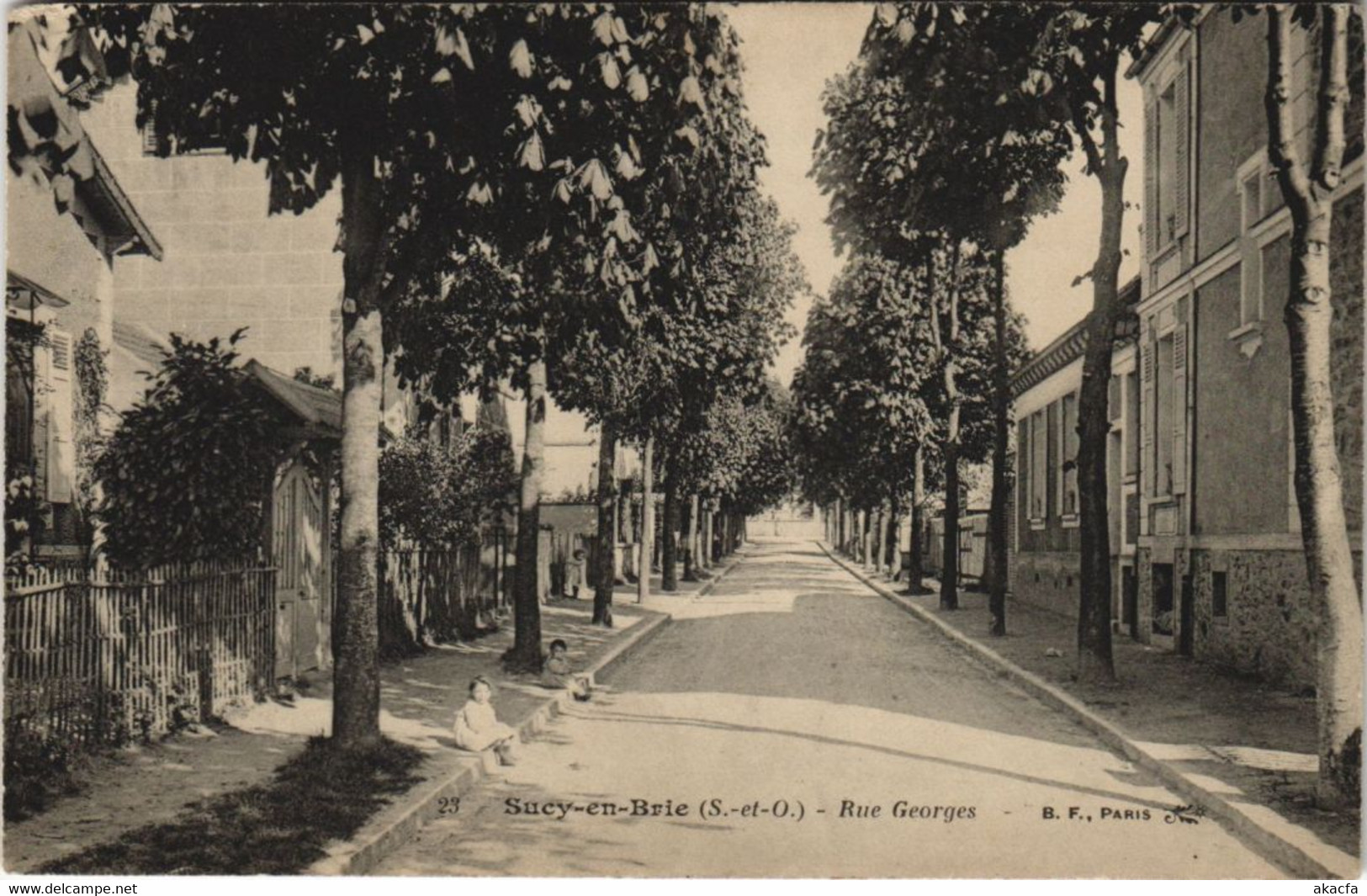 CPA SUCY-en-BRIE - Rue Georges (44504)