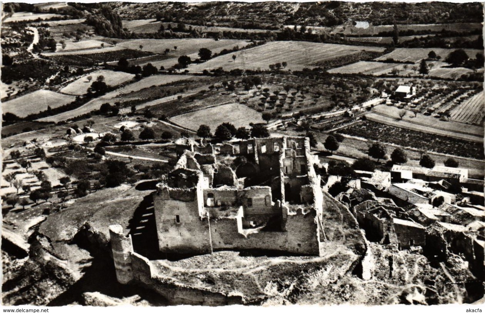 CPA Sur les Routes du ciel Greoux-les-Bains Vue aerienne (922120)