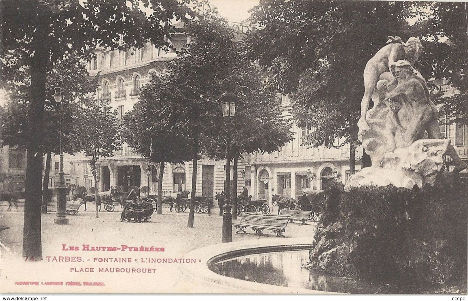 CPA Tarbes Fontaine L'inondation Place Maubourguet