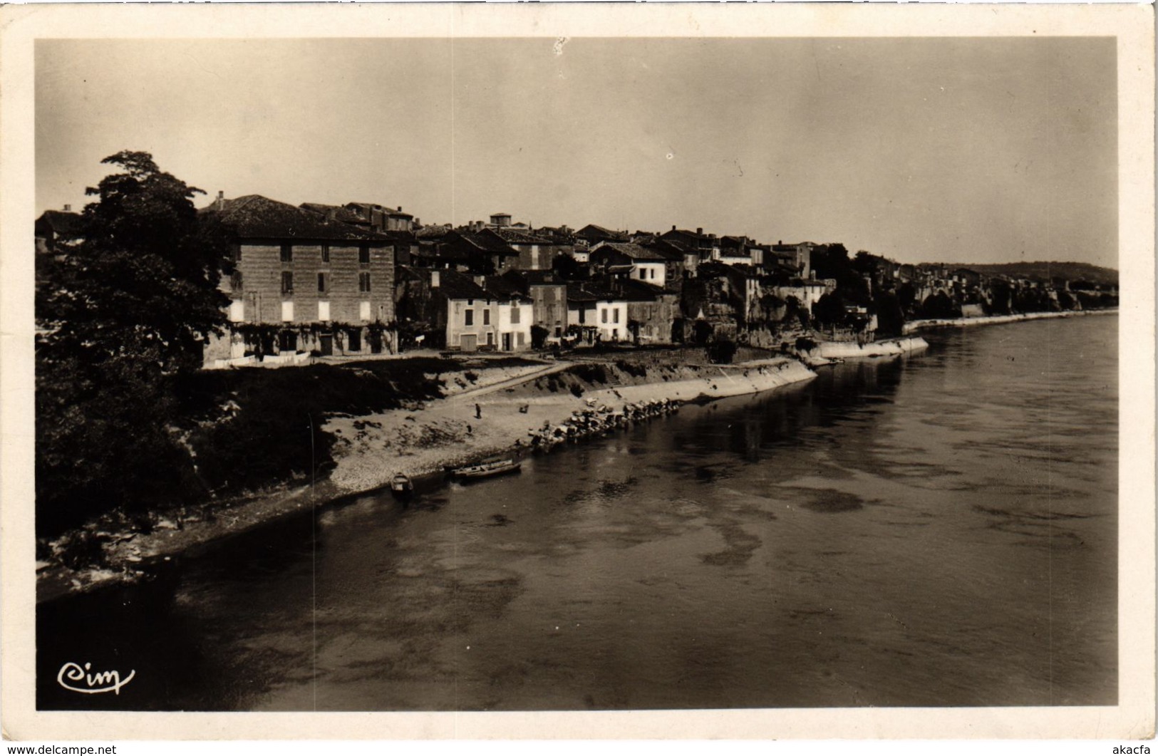 CPA TONNEINS Vue généralesur la Garonne Lot et Garonne (100666)