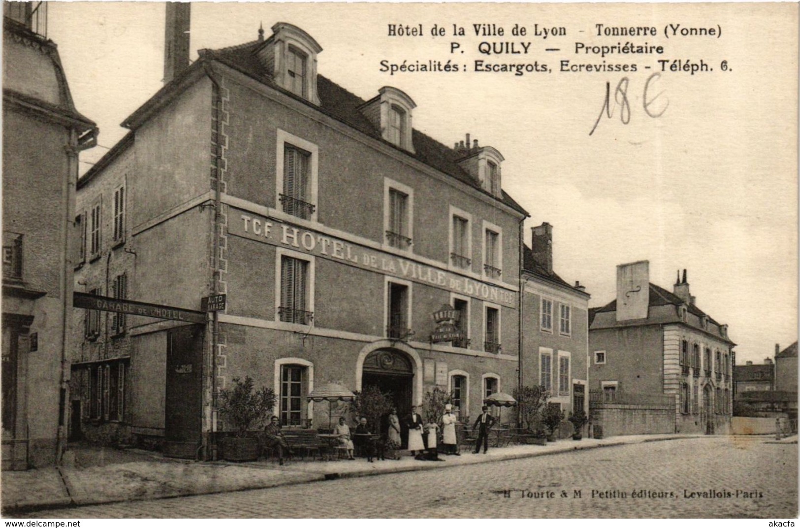 CPA TONNERRE Hotel de la Ville de Lyon (869053)