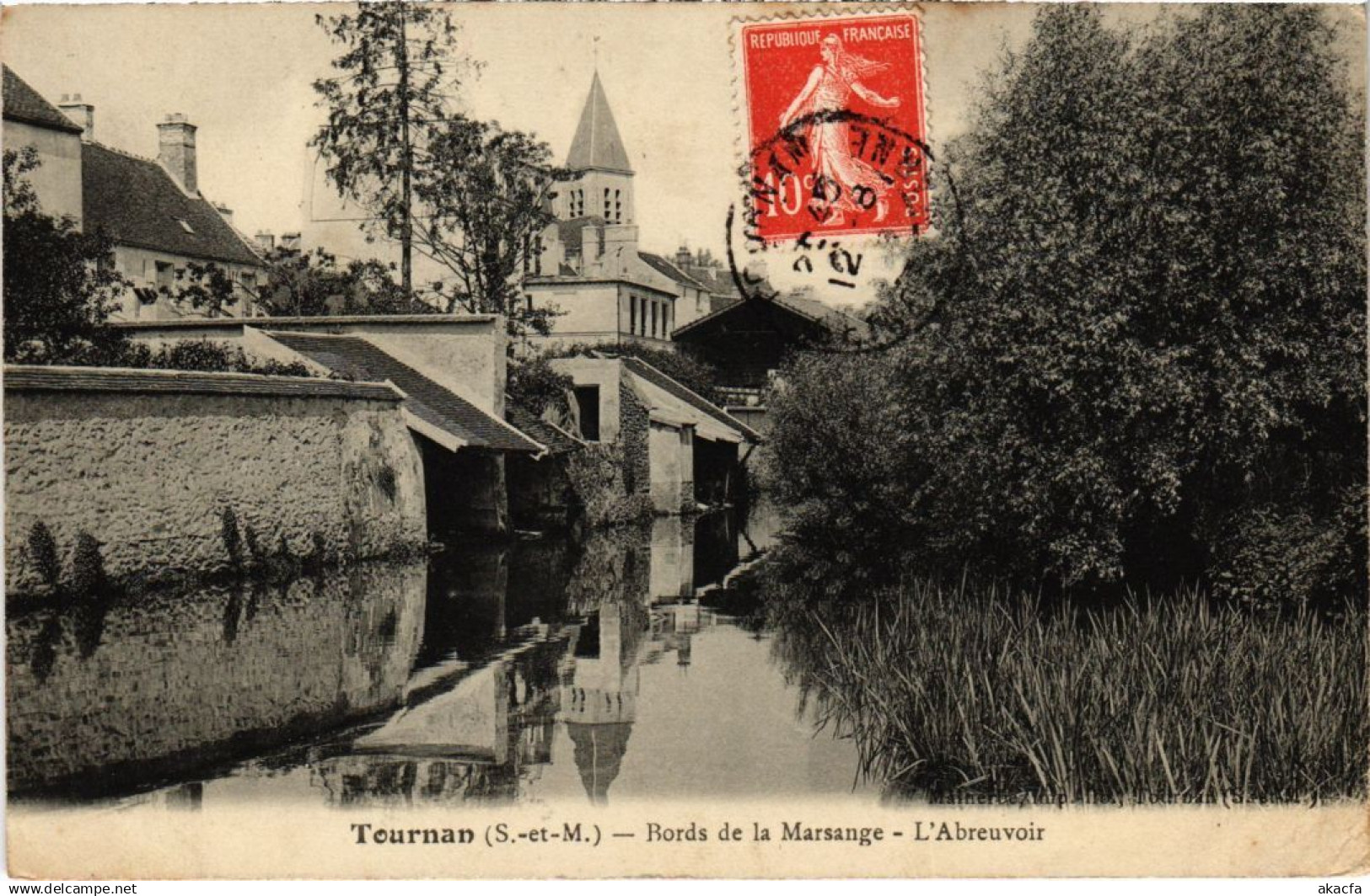 CPA TOURNAN-en-BRIE Bords de la Marsange - L'Abreuvoir (1298801)