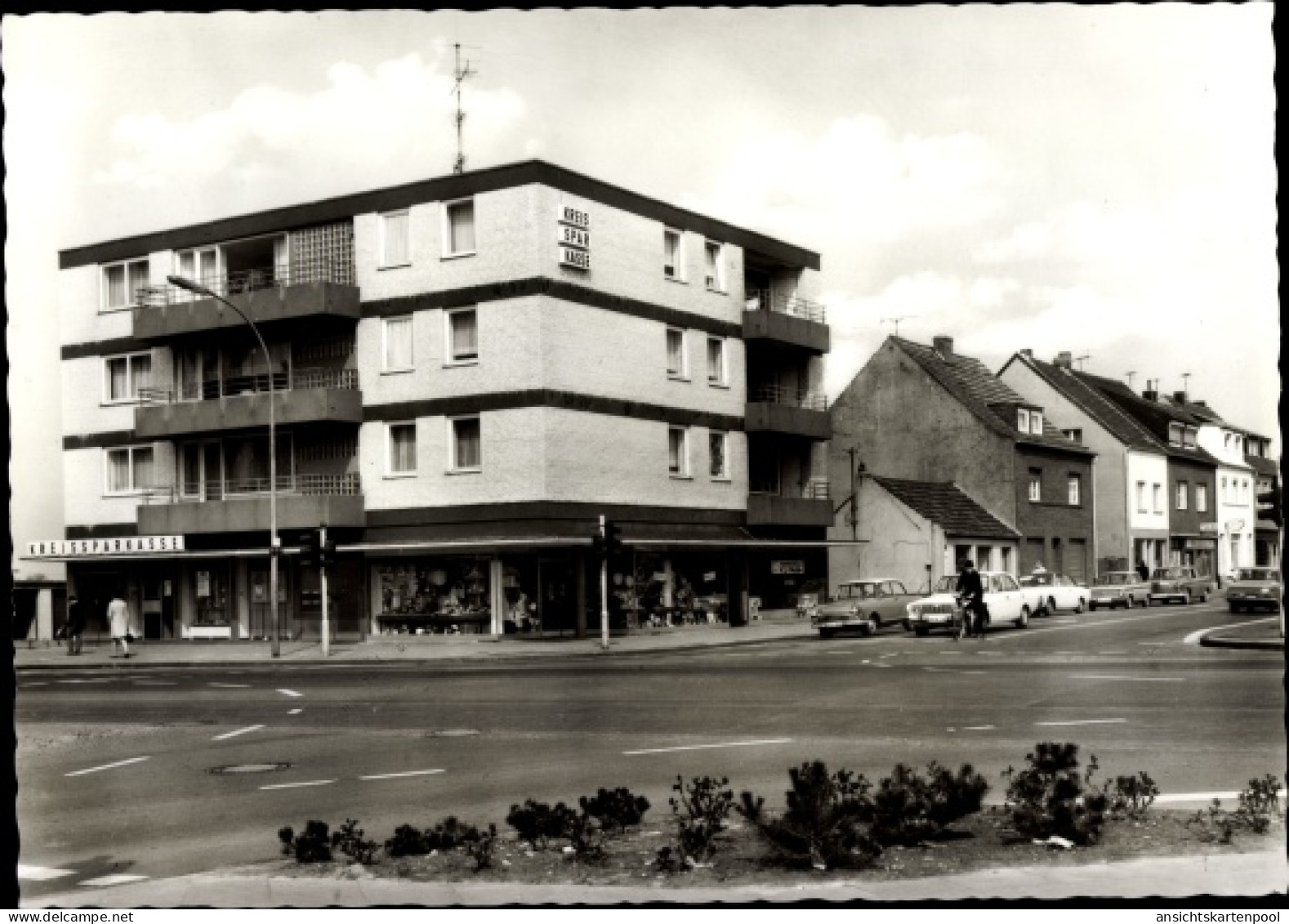 CPA Übach Palenberg Nordrhein Westfalen, Roermonder Straße Ecke Brünestraße, Kreissparkasse