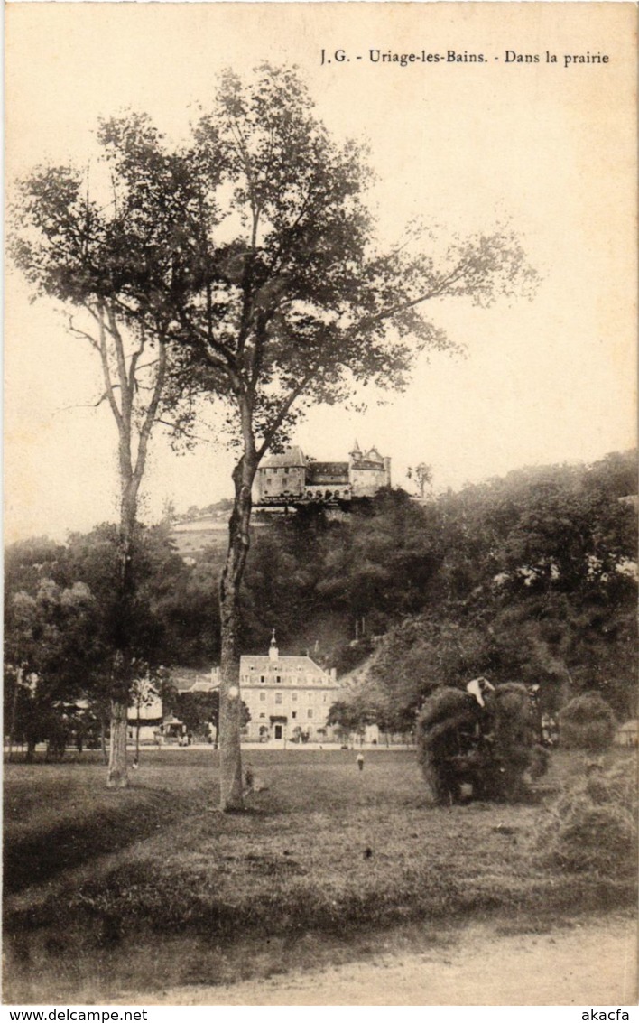 CPA Uriage-les-Bains - Dans la Prairie FRANCE (961755)